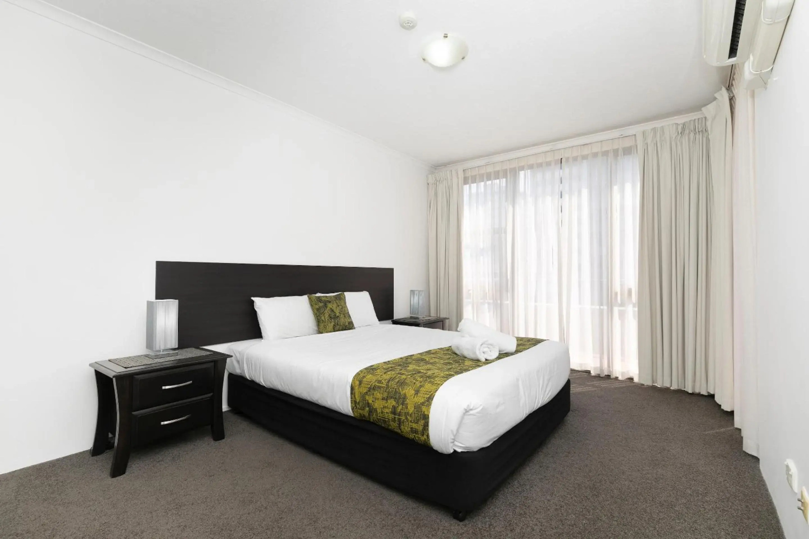 Photo - The Astor Apartments