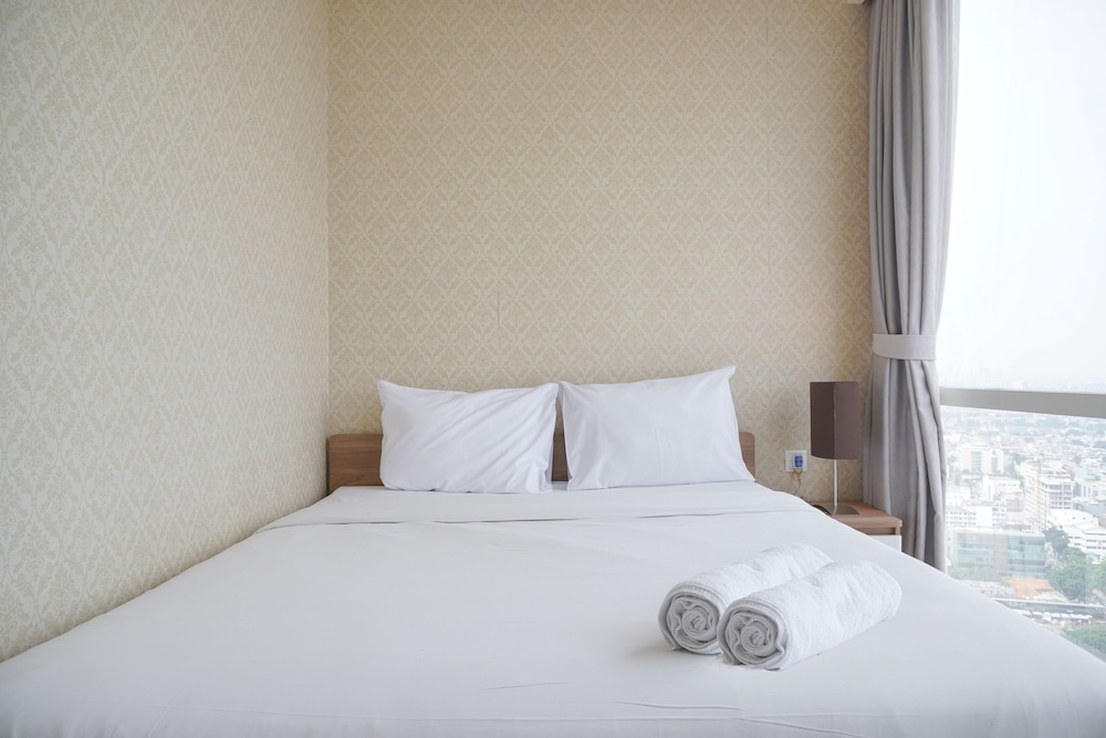 Modern And Elegant 2Br At Menteng Park Apartment