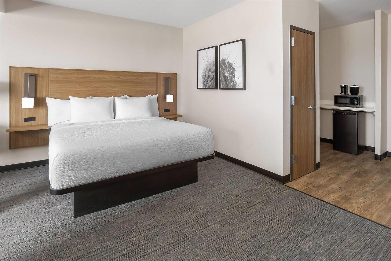 Photo - La Quinta Inn & Suites by Wyndham Phoenix West / Glendale