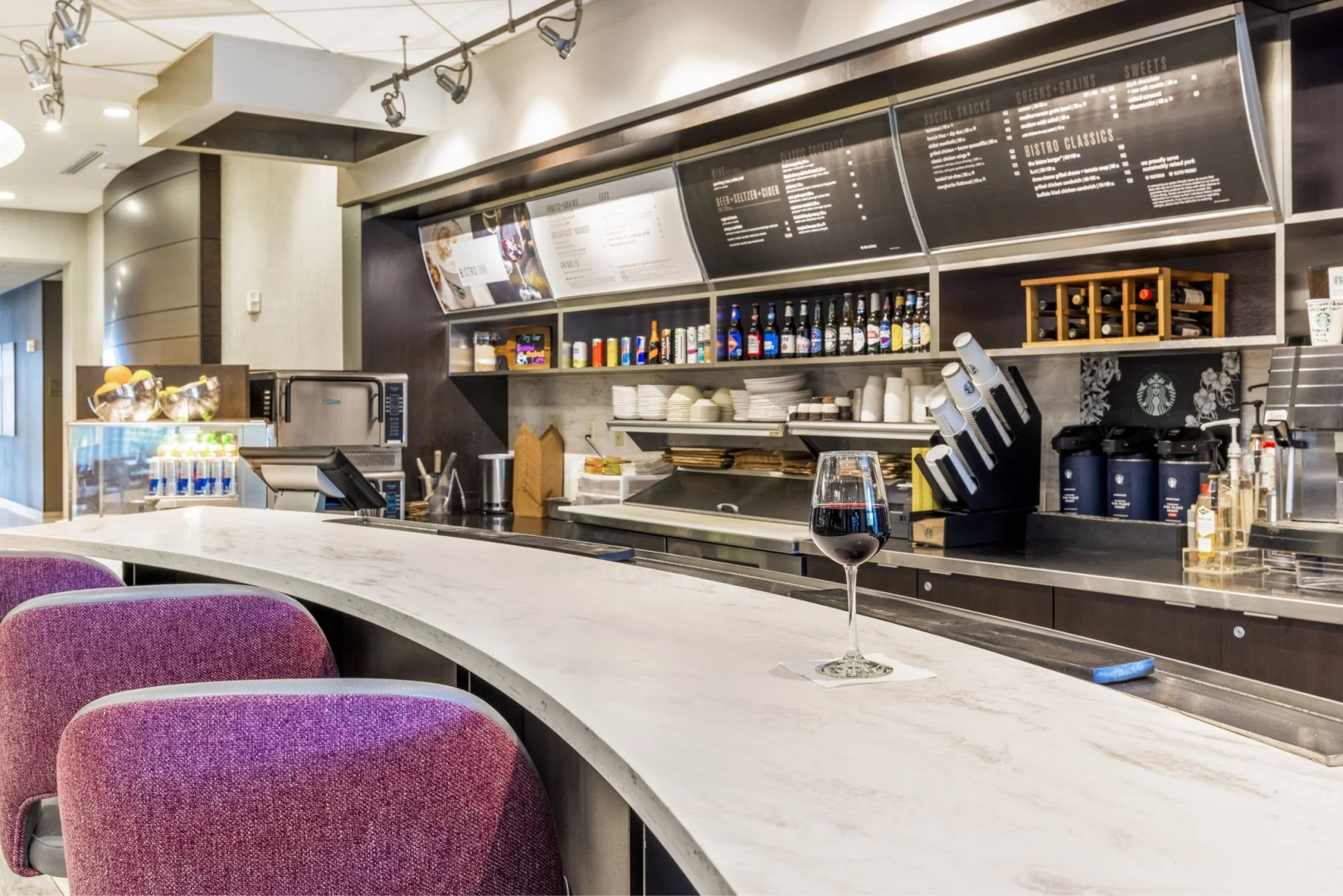Photo - Courtyard by Marriott Boston Waltham
