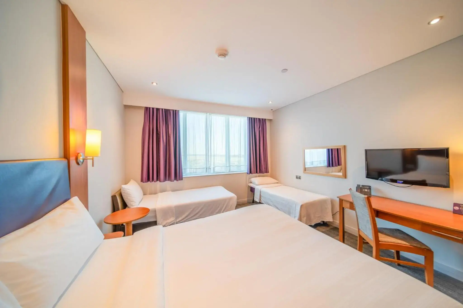 Photo - Premier Inn Abu Dhabi Airport Business Park