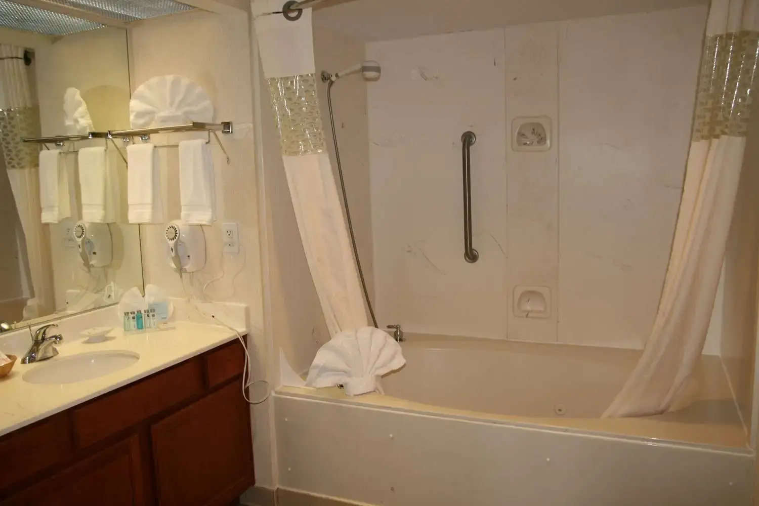 Photo - Hampton Inn & Suites Atlanta Galleria
