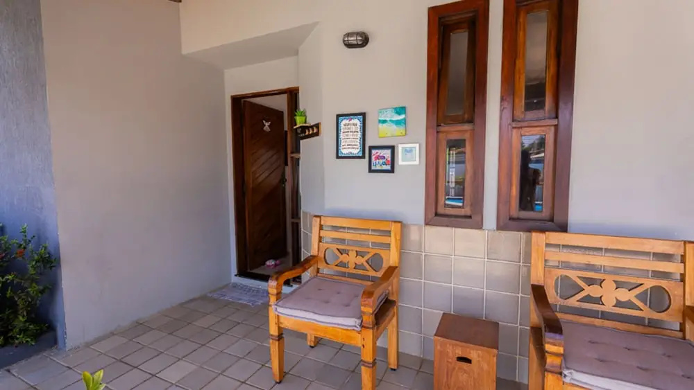 Casa com Wi-fi Piscina e Garagem a 550m da Praia