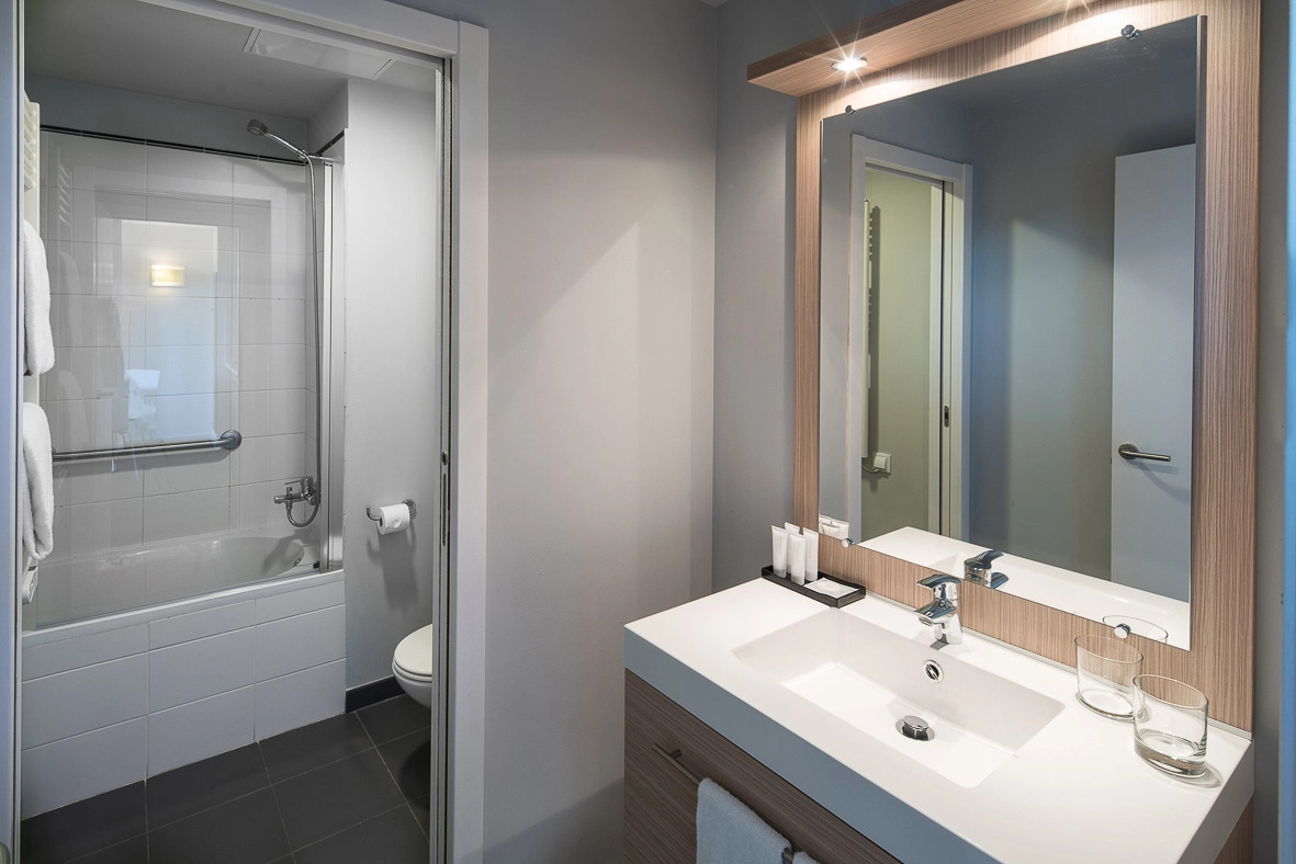 Foto - B&B HOTEL Barcelona Sant Cugat