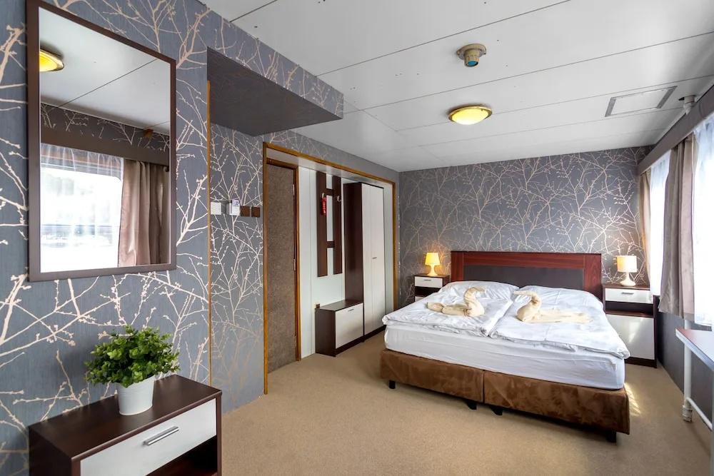 Photo - Botel Vodnik