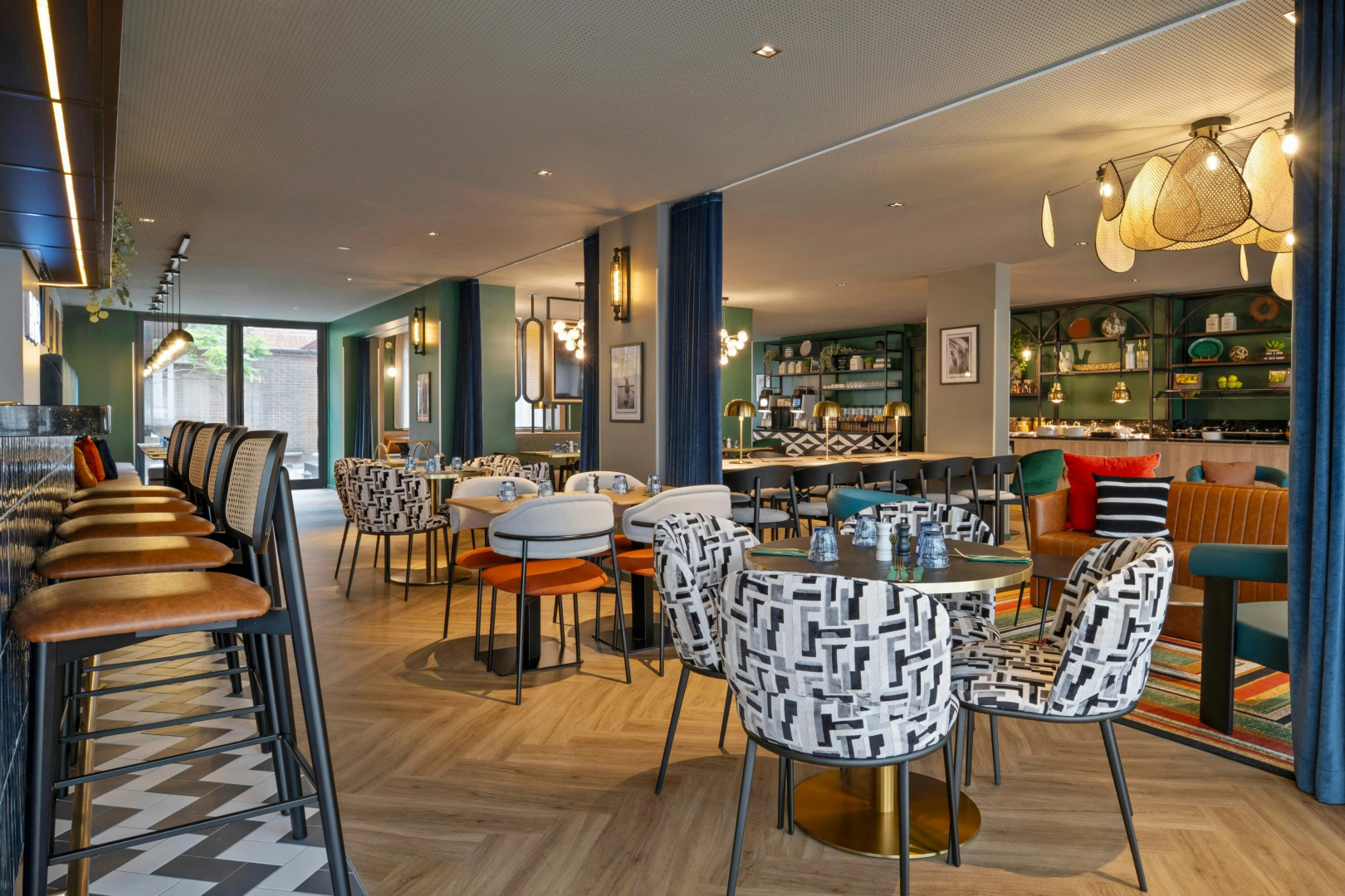 Photo - Gresham Belson Hotel