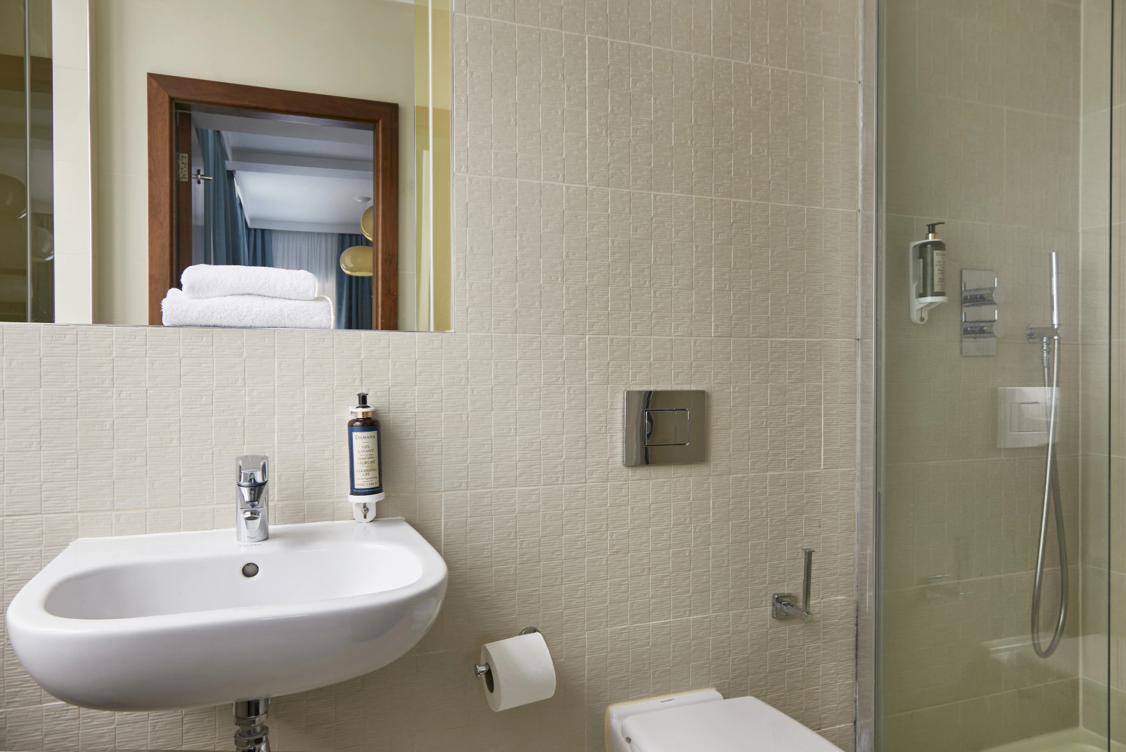 Photo - Seraphine Hammersmith Hotel