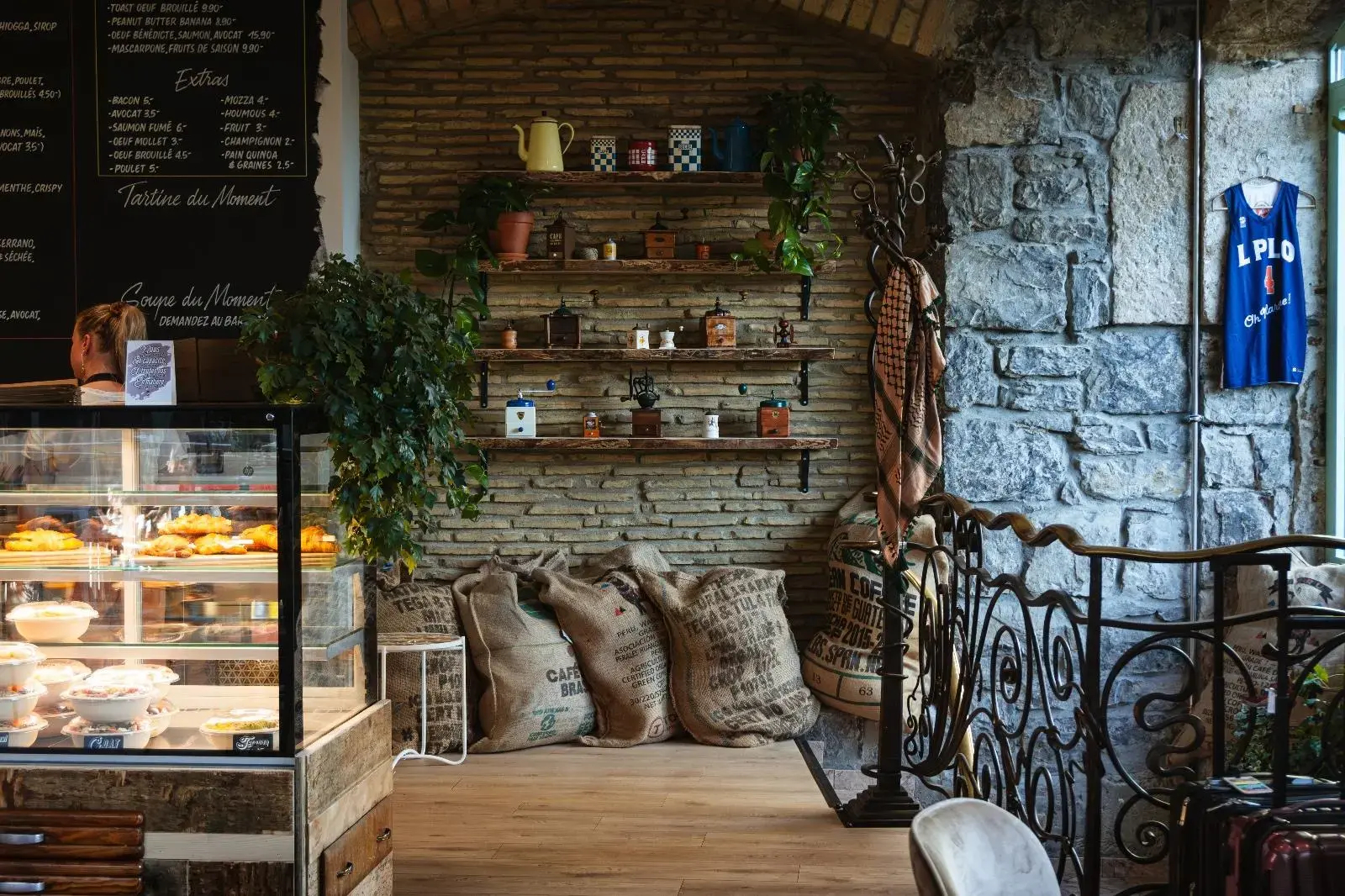 Photo - Hotel Montbrillant