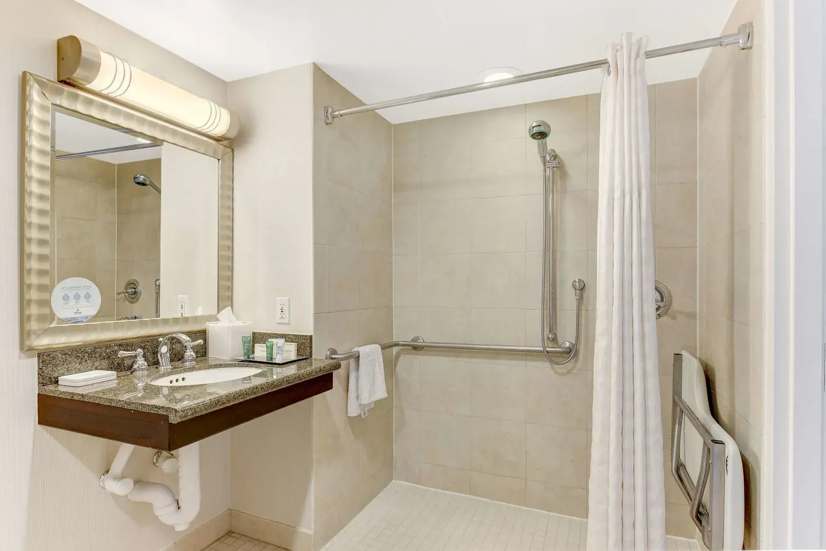 Foto - Hilton Irvine/Orange County Airport