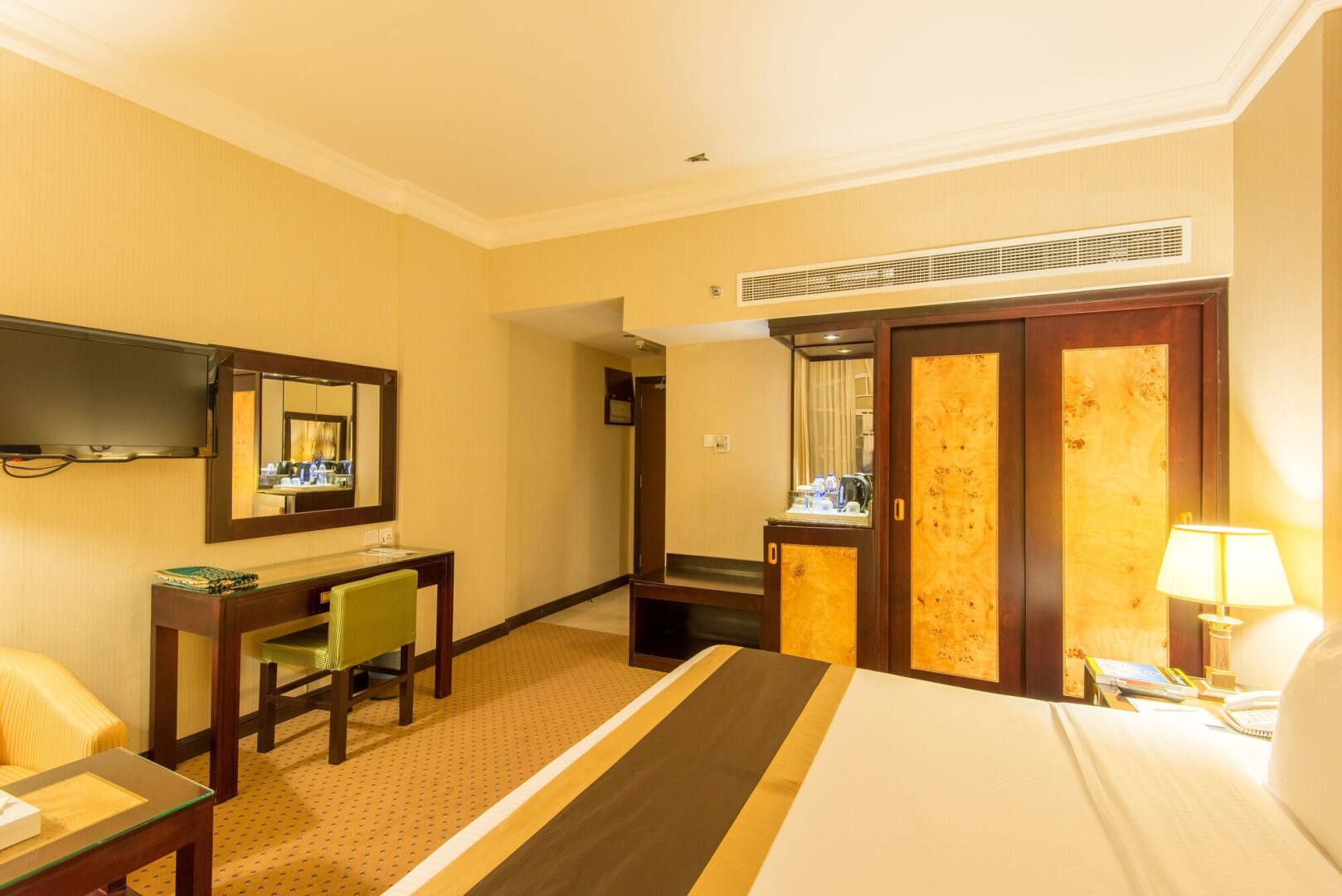 Photo - Caesar Hotel