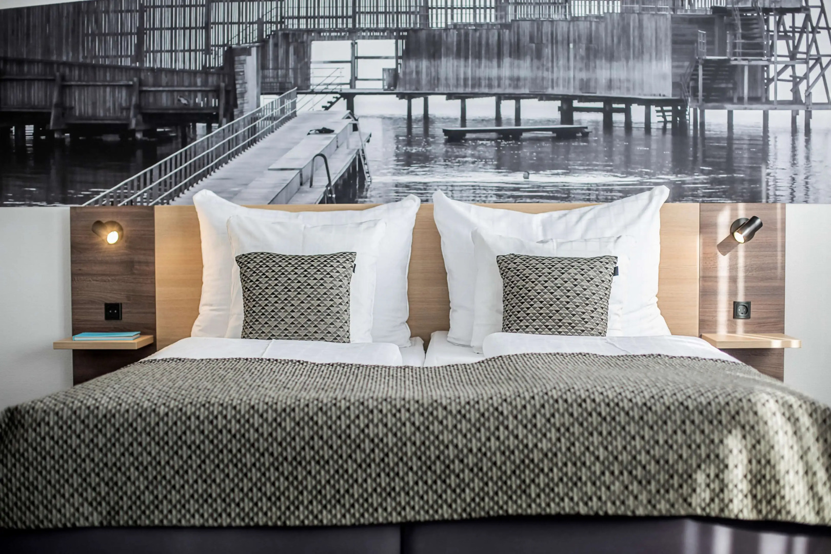 Photo - Best Western Plus Airport Hotel