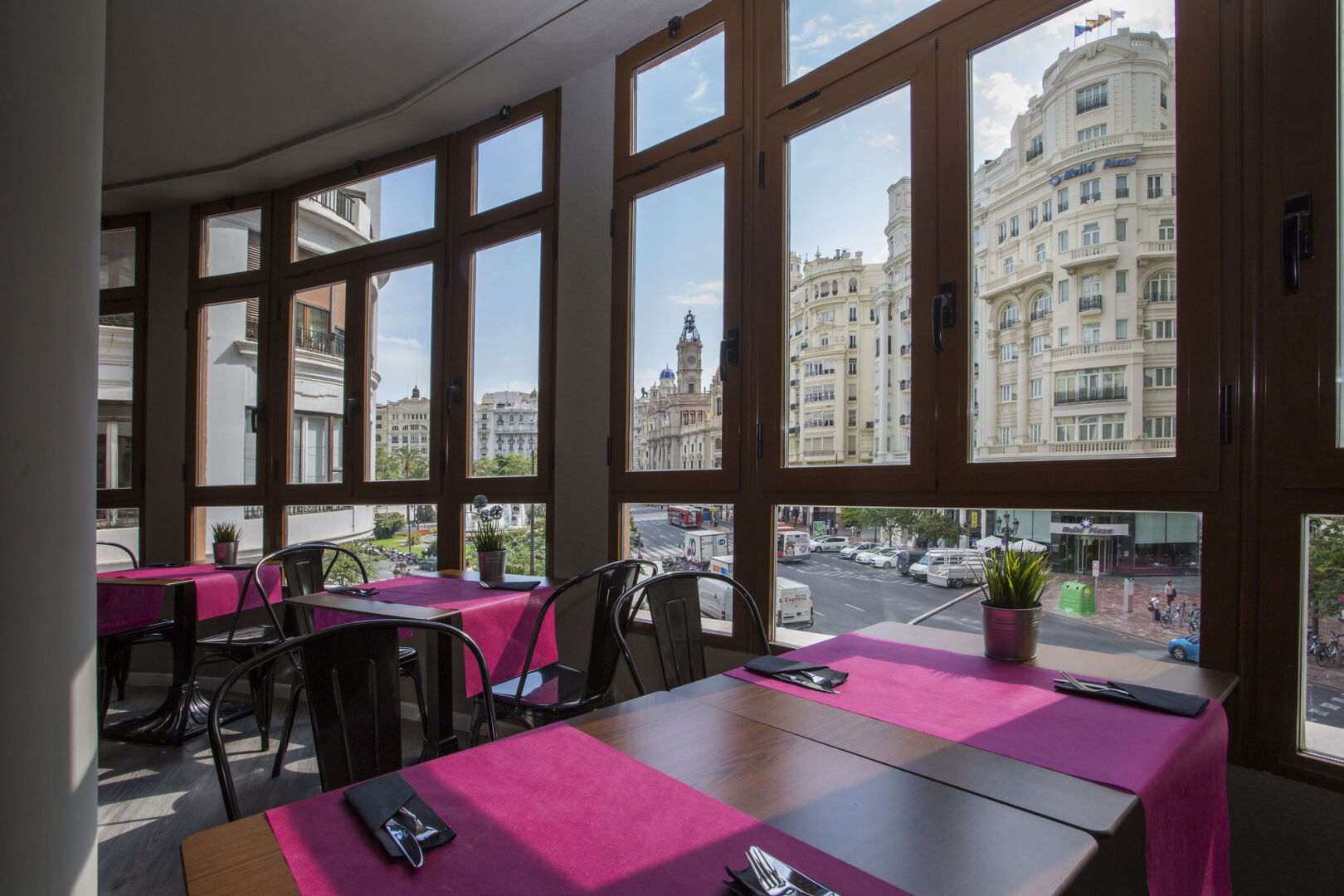 Photo - Casual Vintage Valencia