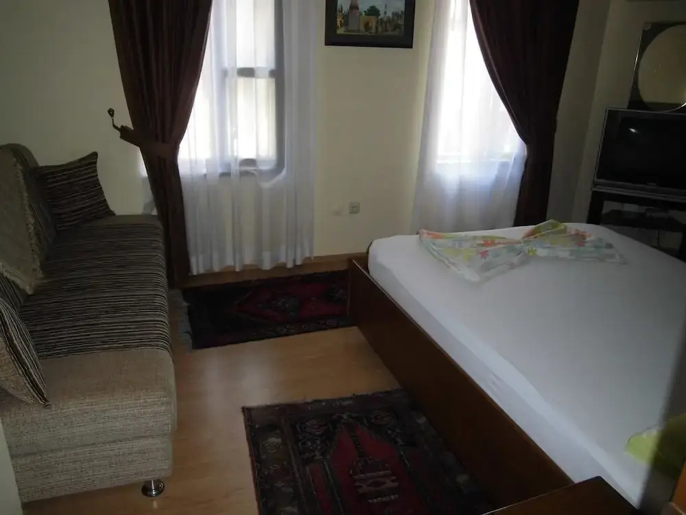 Foto - Sultan Pension