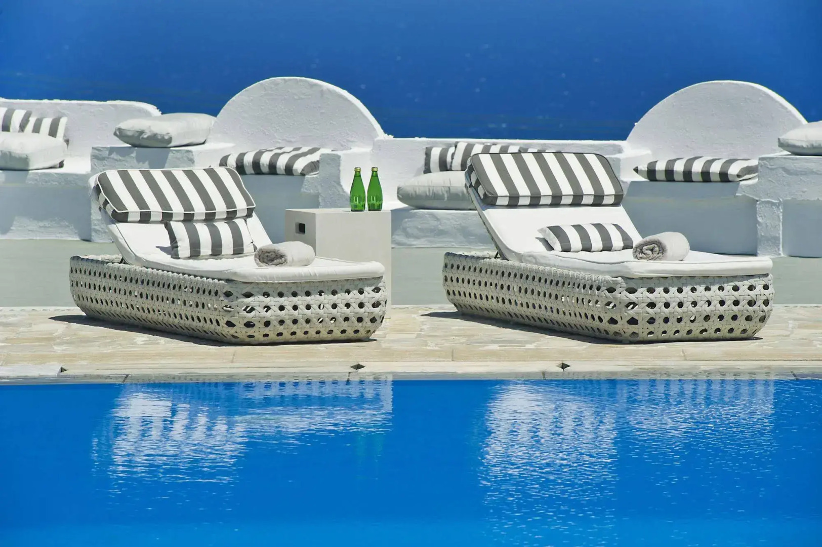 Photo - Santorini Palace