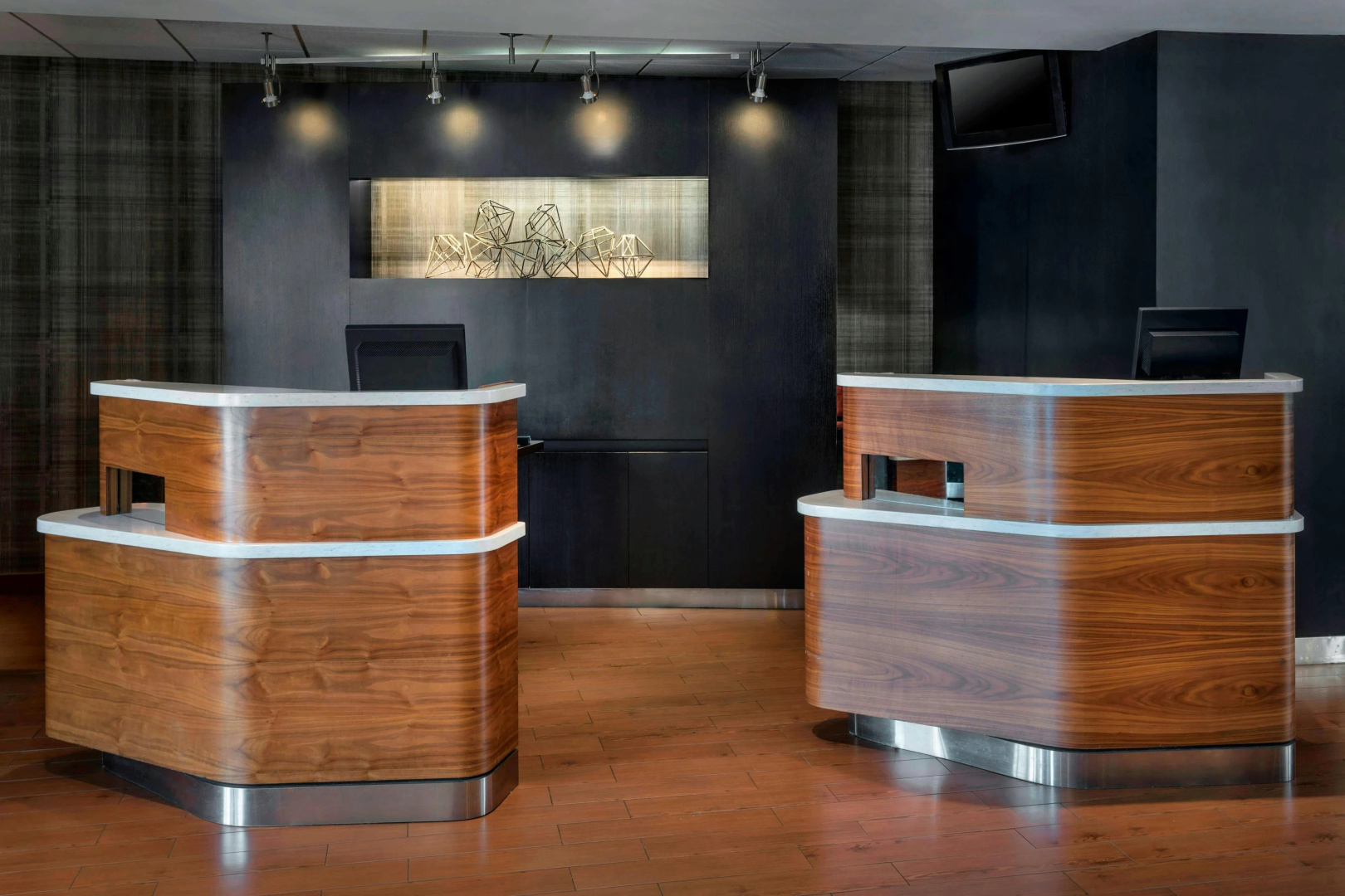 Foto - Courtyard by Marriott Newark Liberty International Airport