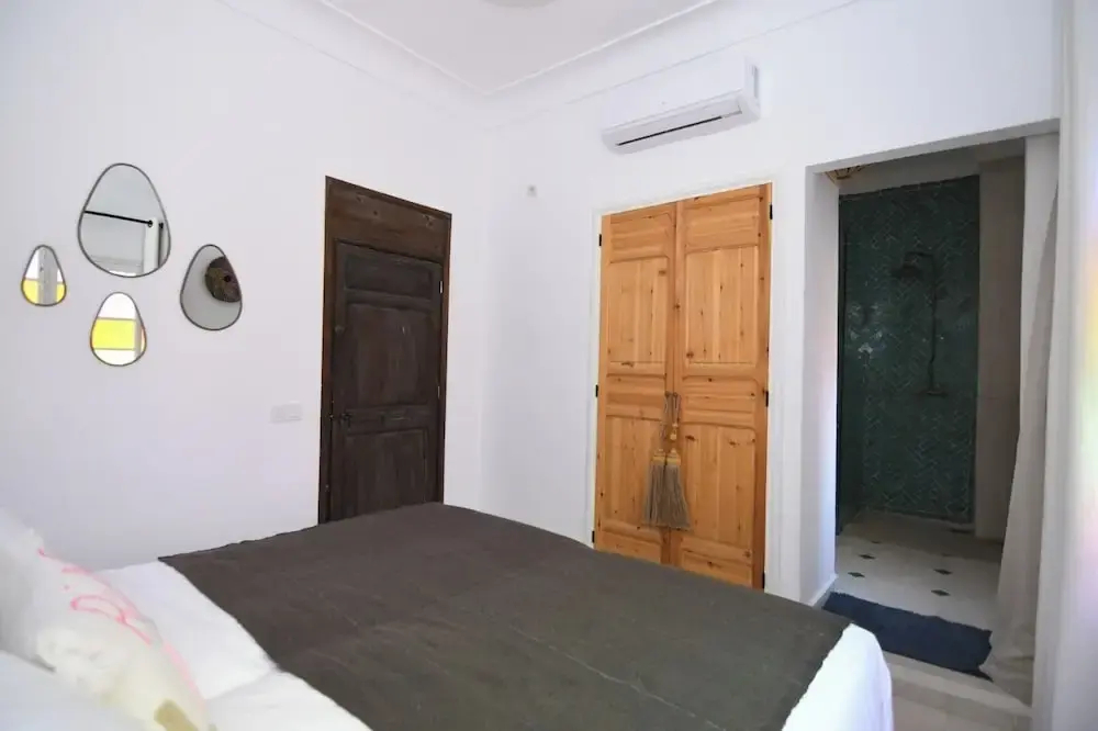 Foto - Riad Larbi Khalis