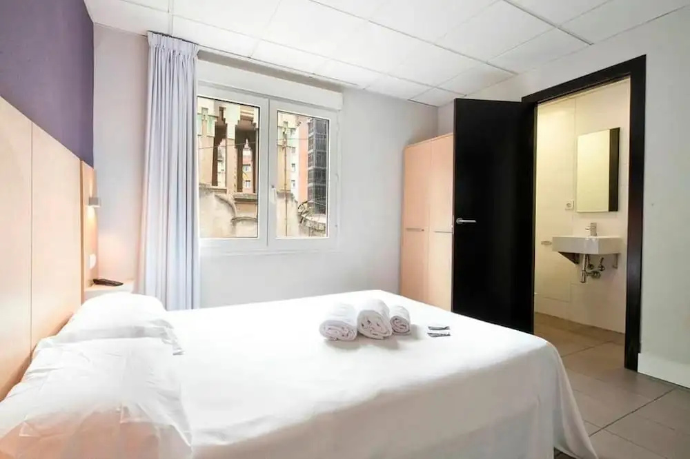 Photo - Hostal Putxet by gaiarooms