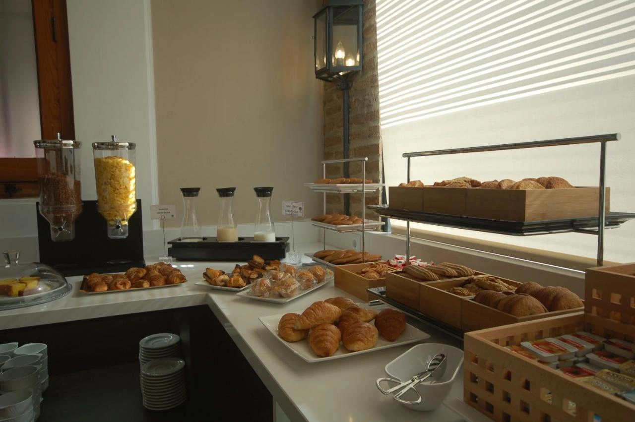 Photo - María Cristina Hotel