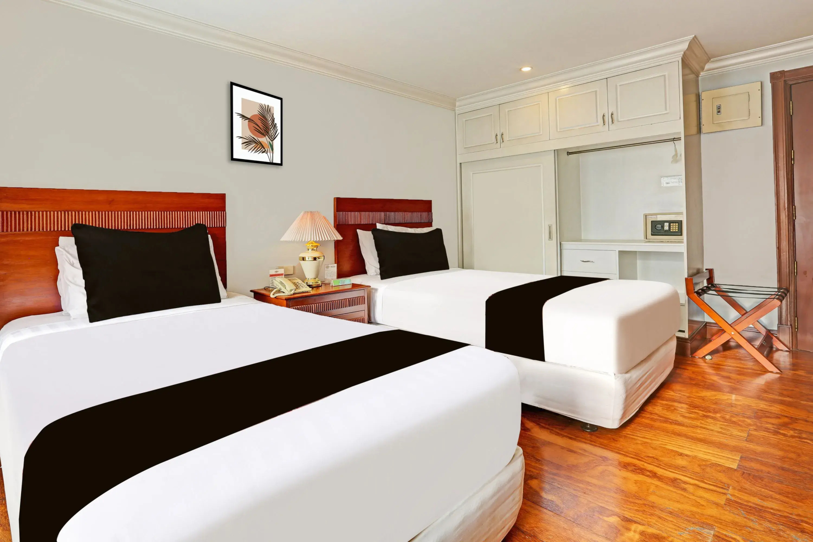 Foto - Townhouse OAK Makati Manila Near PNR Pasay Evangelista formerly VIP Suites