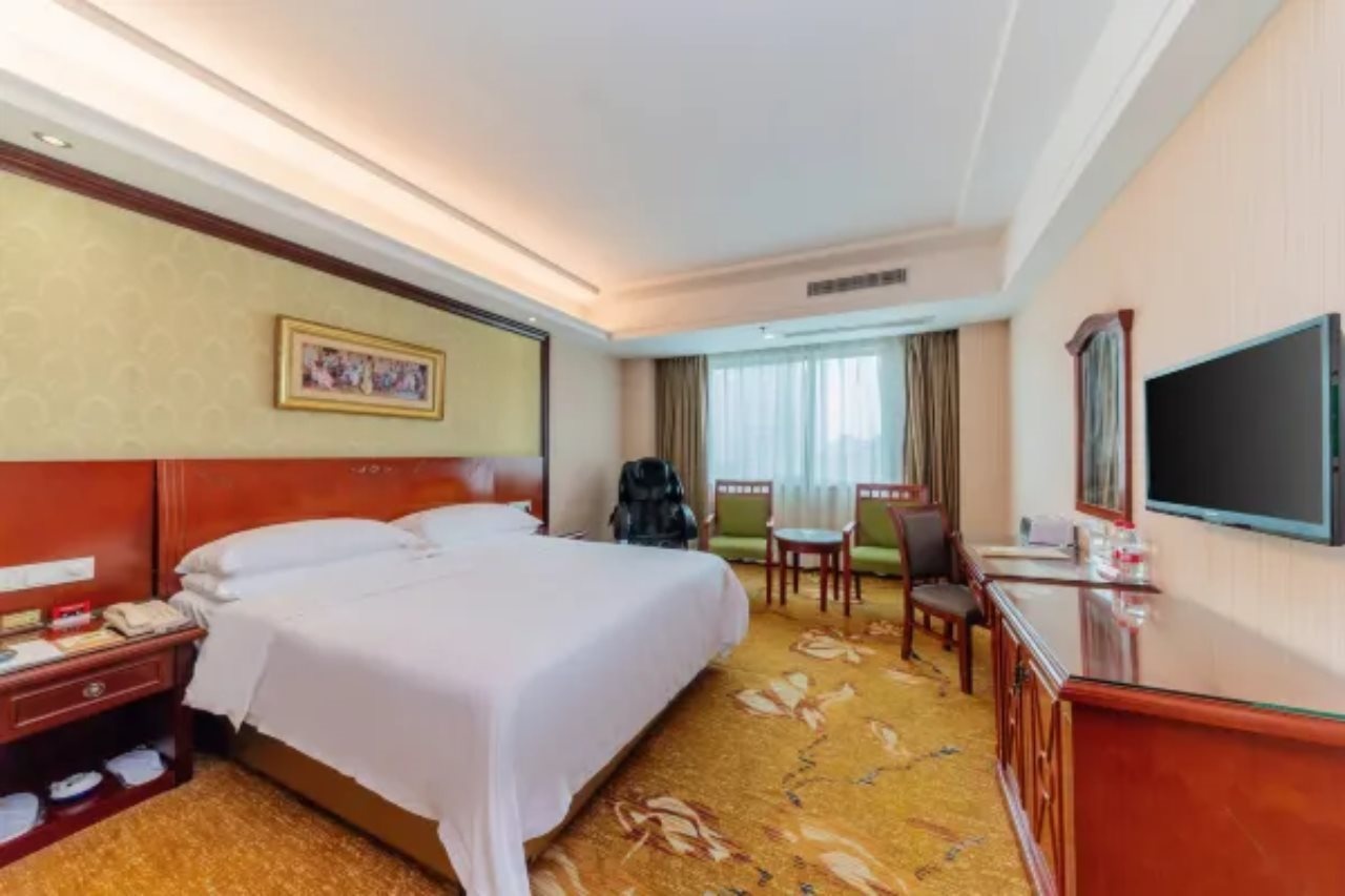 Vienna Hotel Huizhou Zhongxin