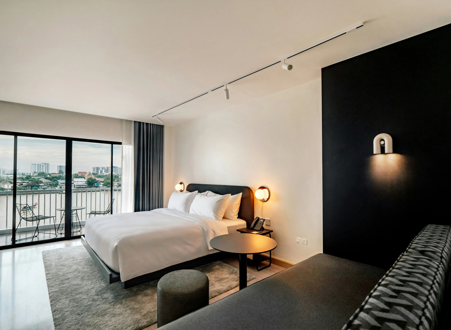 Photo - The StandardX Bangkok Phra Arthit