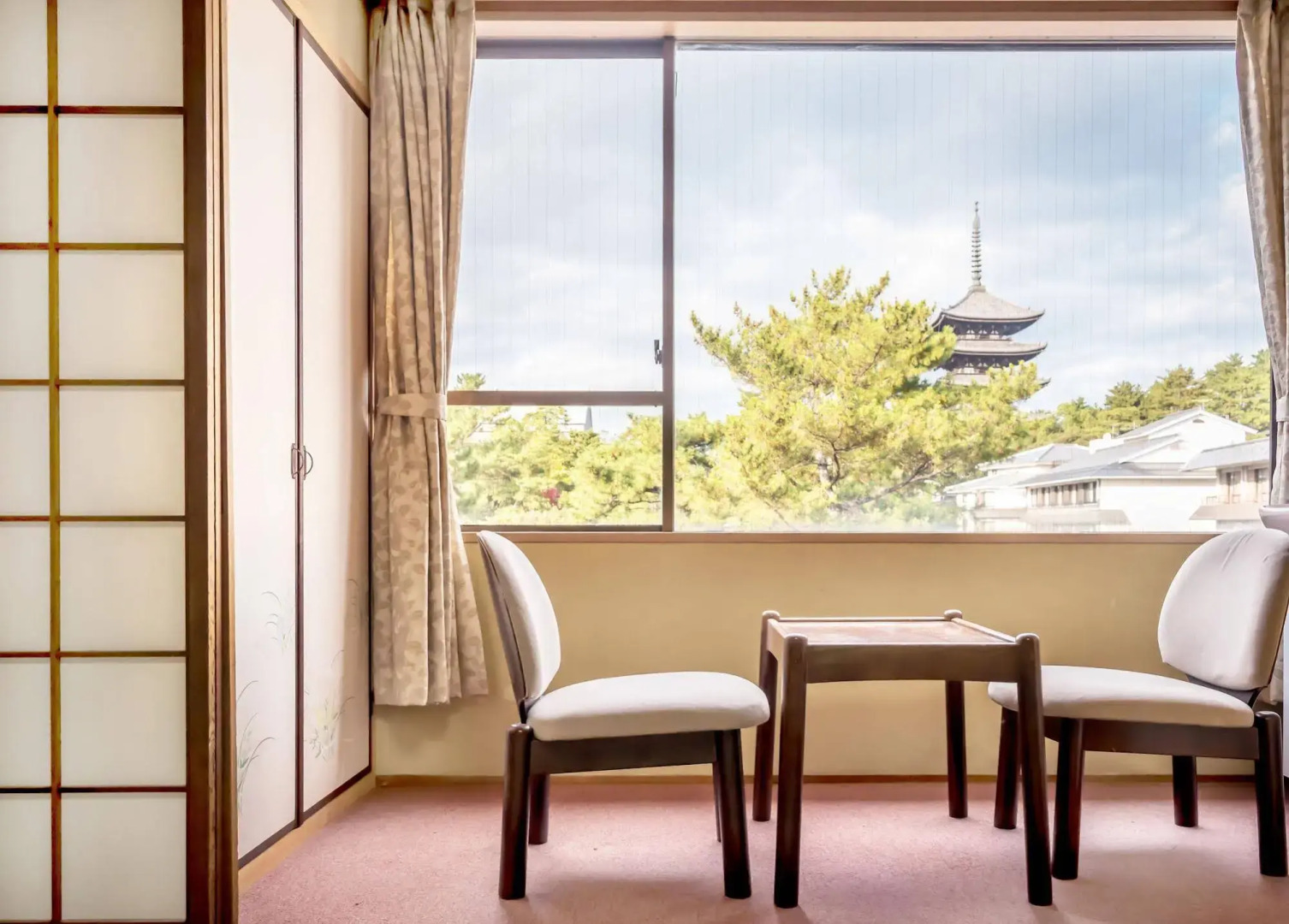 Foto - NARA Visitor Center and Inn