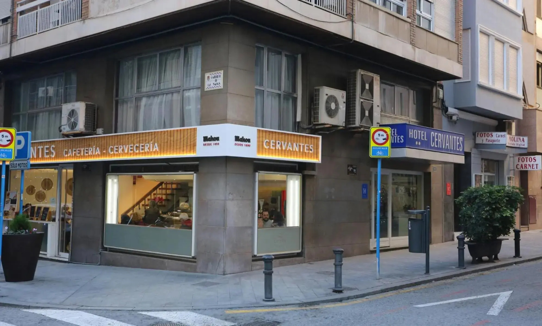 Photo - Hotel Cervantes