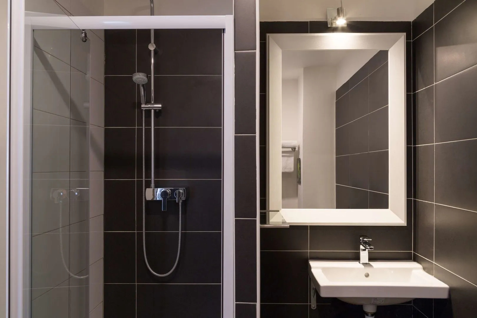 Photo - The Originals City, Marne-la-Vallée Est, Meaux ,GLASSY HOTEL