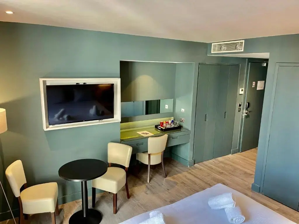 Foto - Axiom Park Hotel