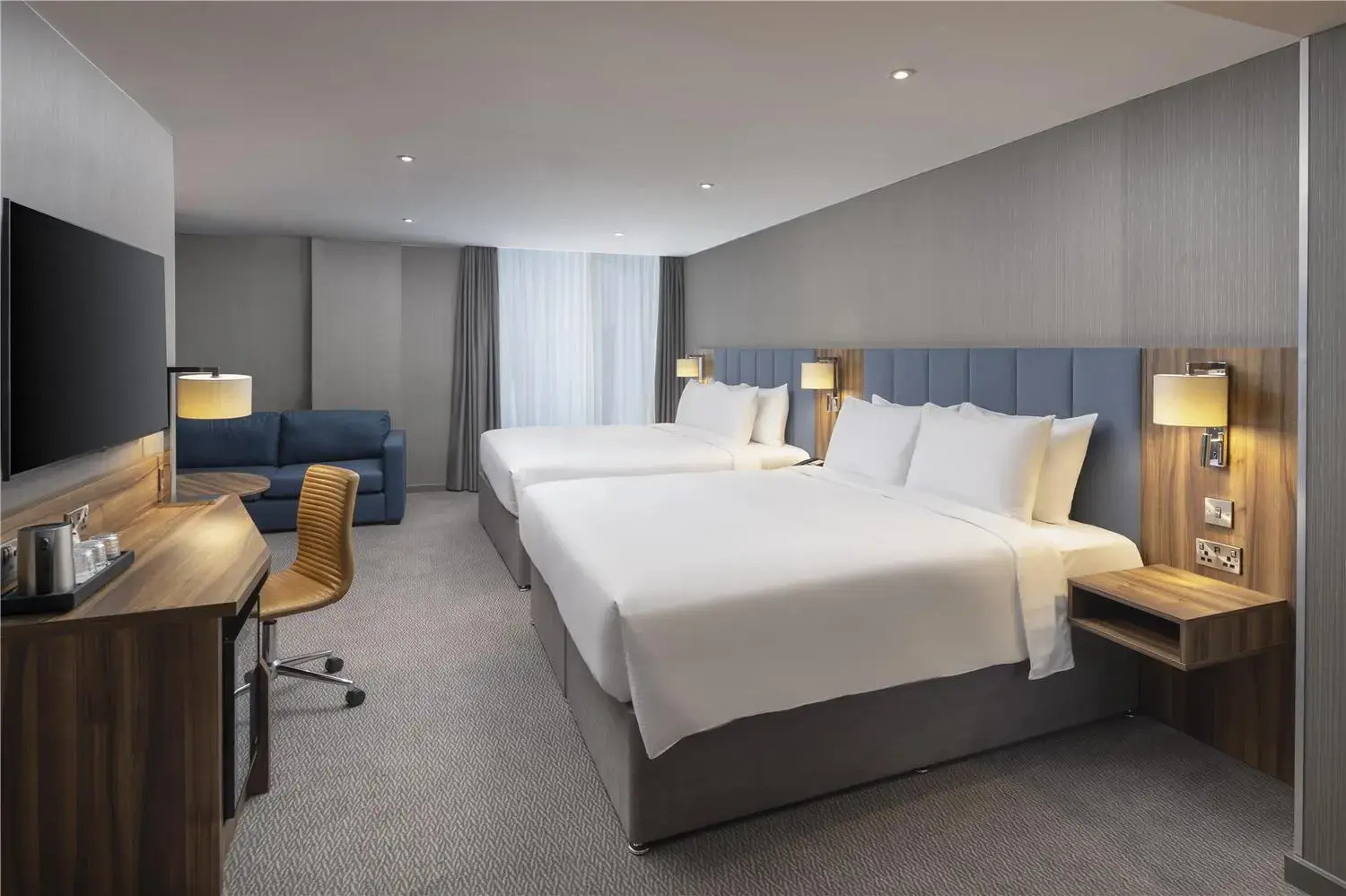Photo - Hilton Garden Inn London Heathrow Terminal 2 and 3