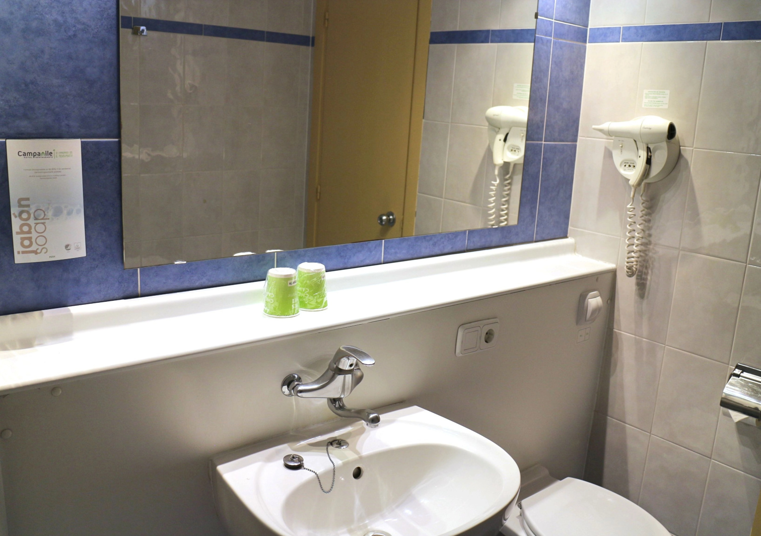 Foto - Travelodge Barcelona del Vallés