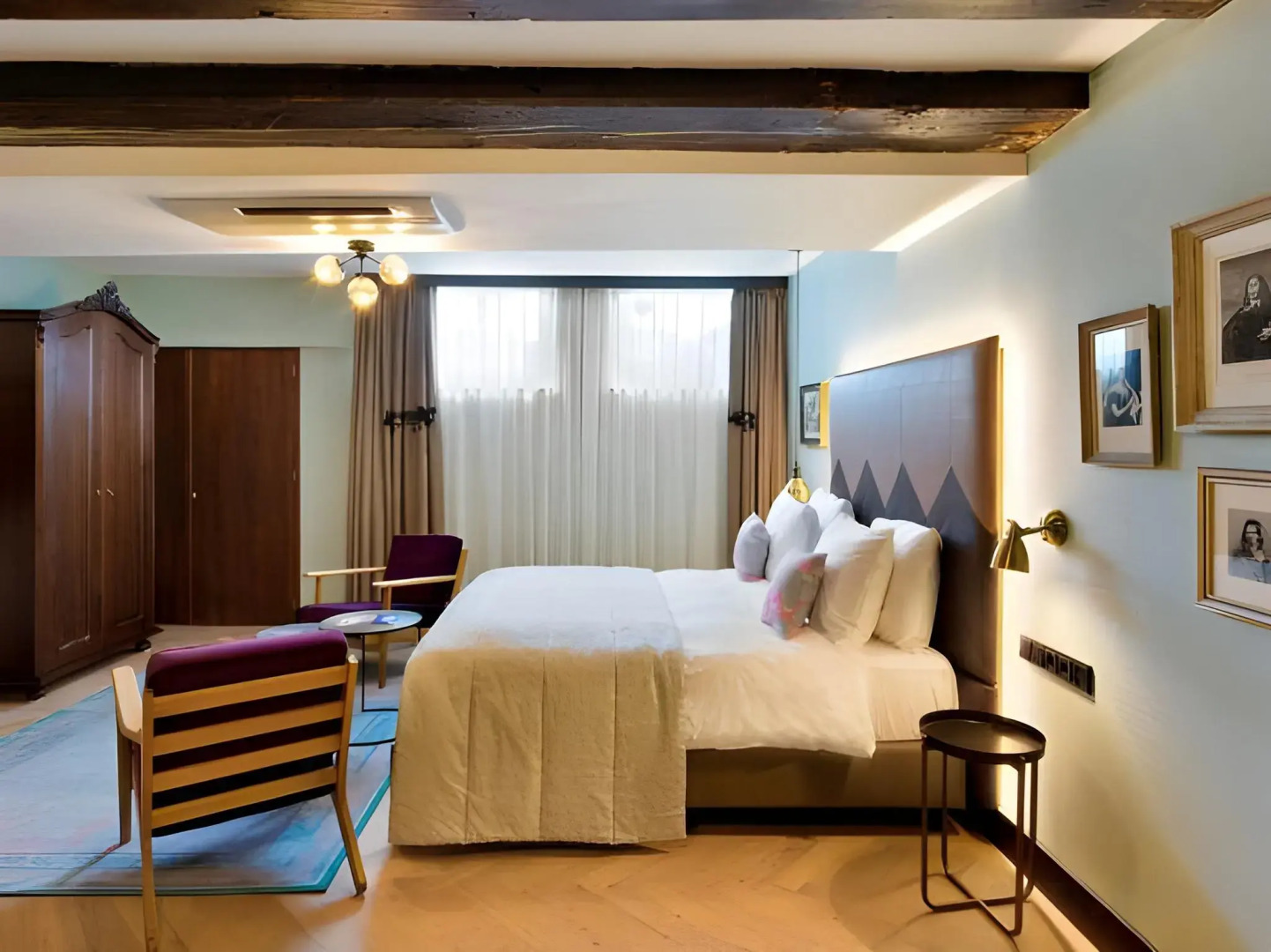 Photo - The Hendrick's Hotel