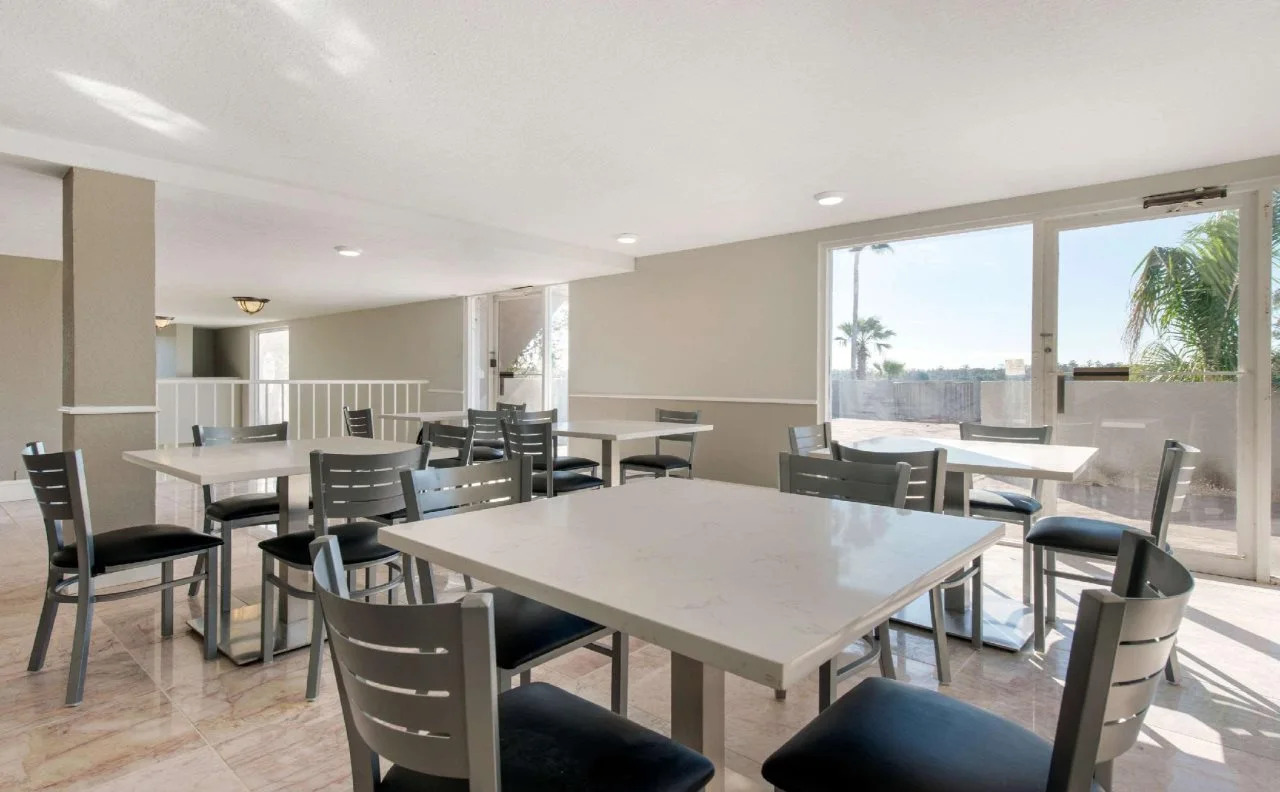 Photo - Palazzo Lakeside Hotel