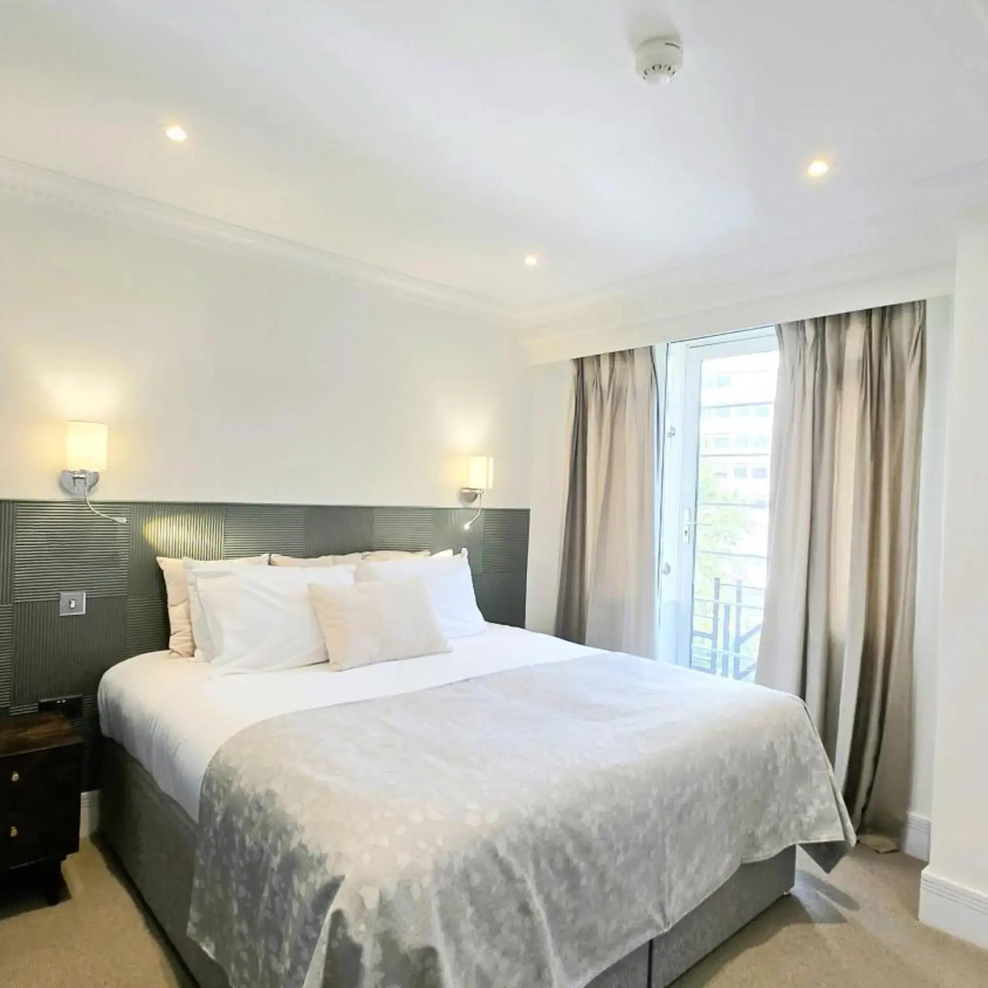 Photo - Fountain House Apartments - Hyde Park, London