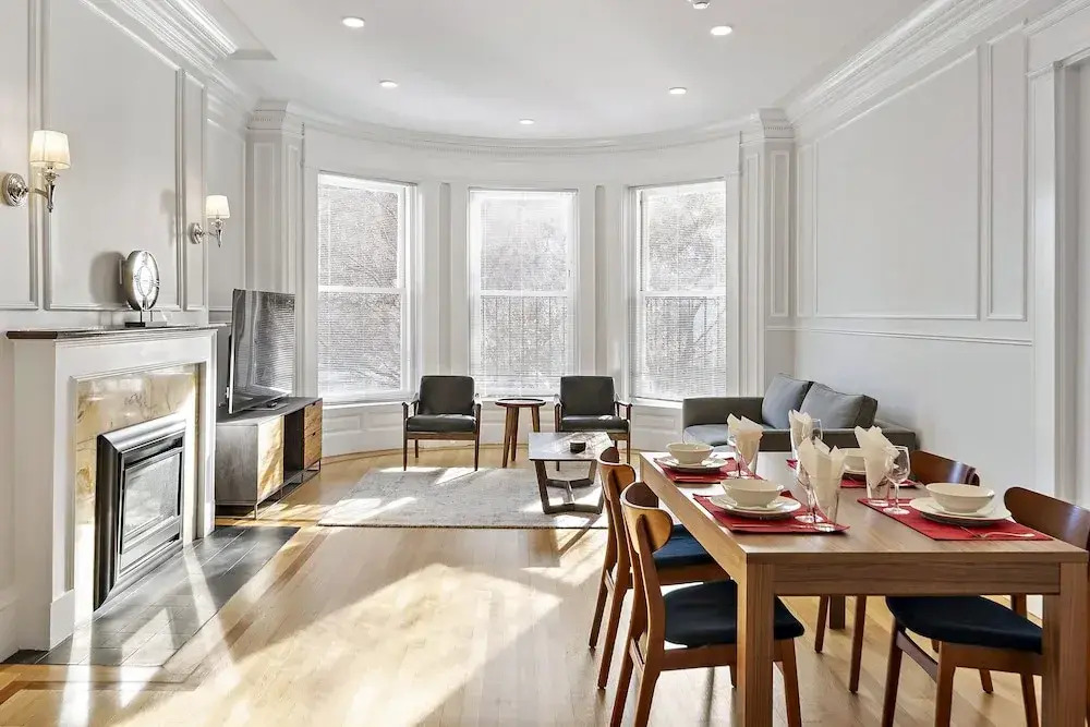 Photo - Charlesgate Suites