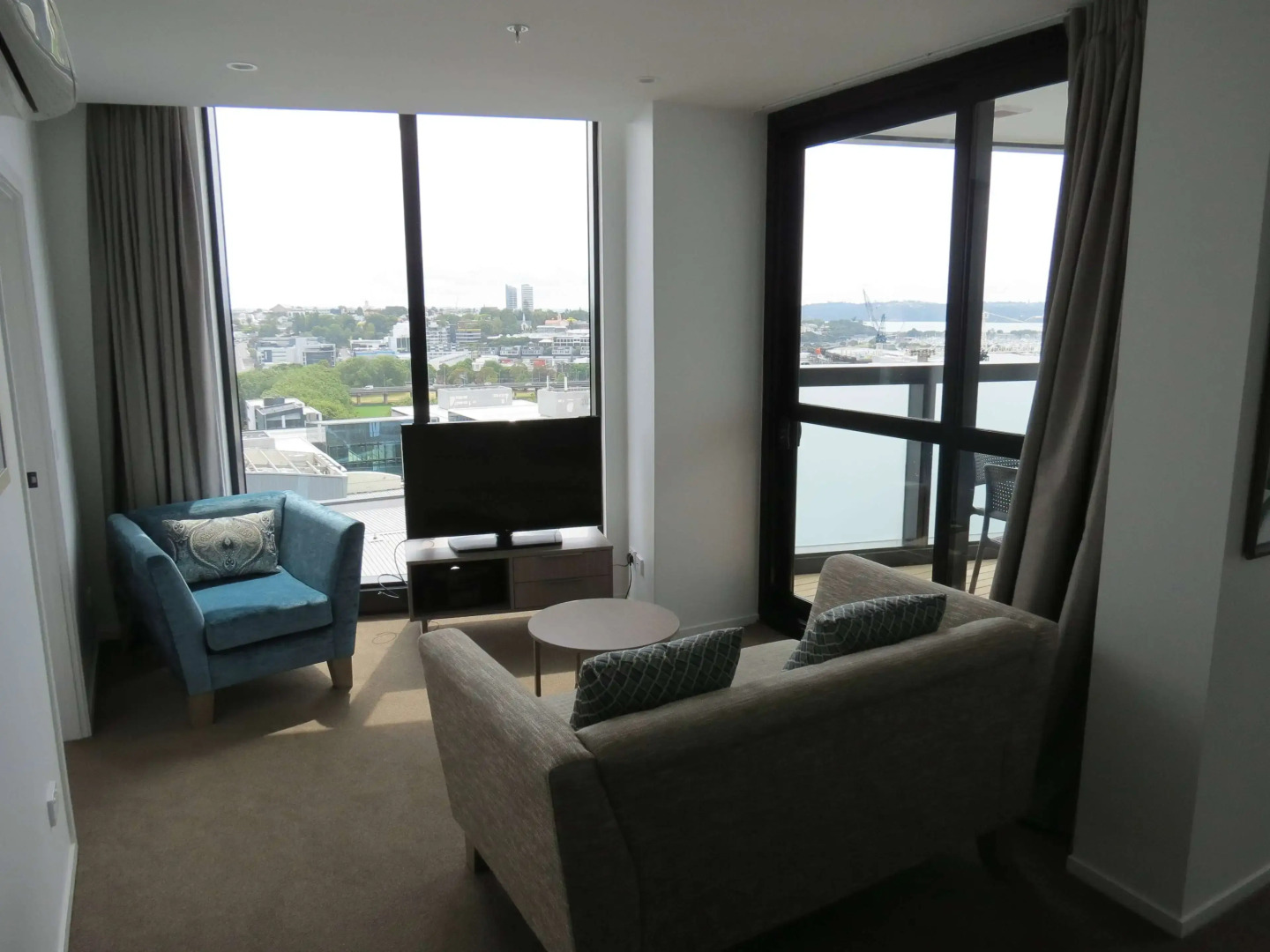 Foto - Ramada Suites By Wyndham Victoria Street West