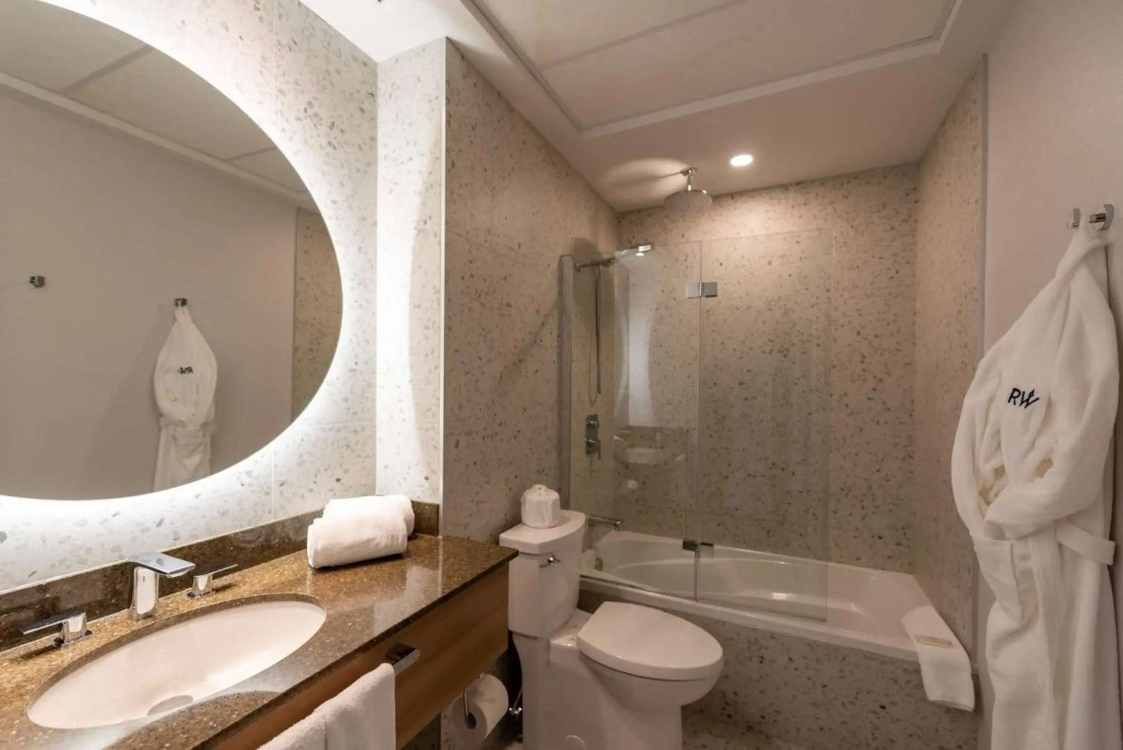 Photo - Hotel Royal William, an Ascend Collection Hotel