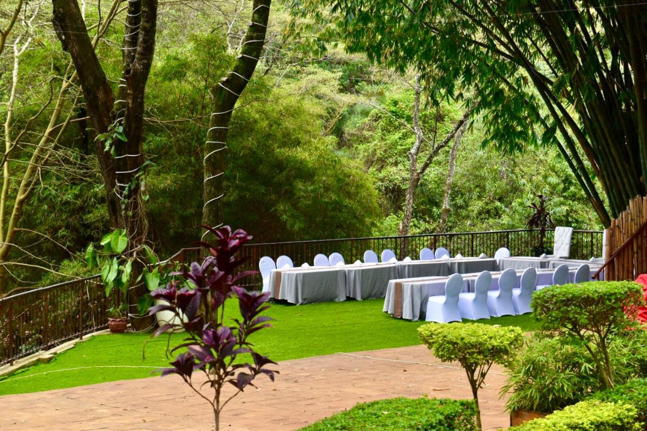 Photo - West Wood Hotel