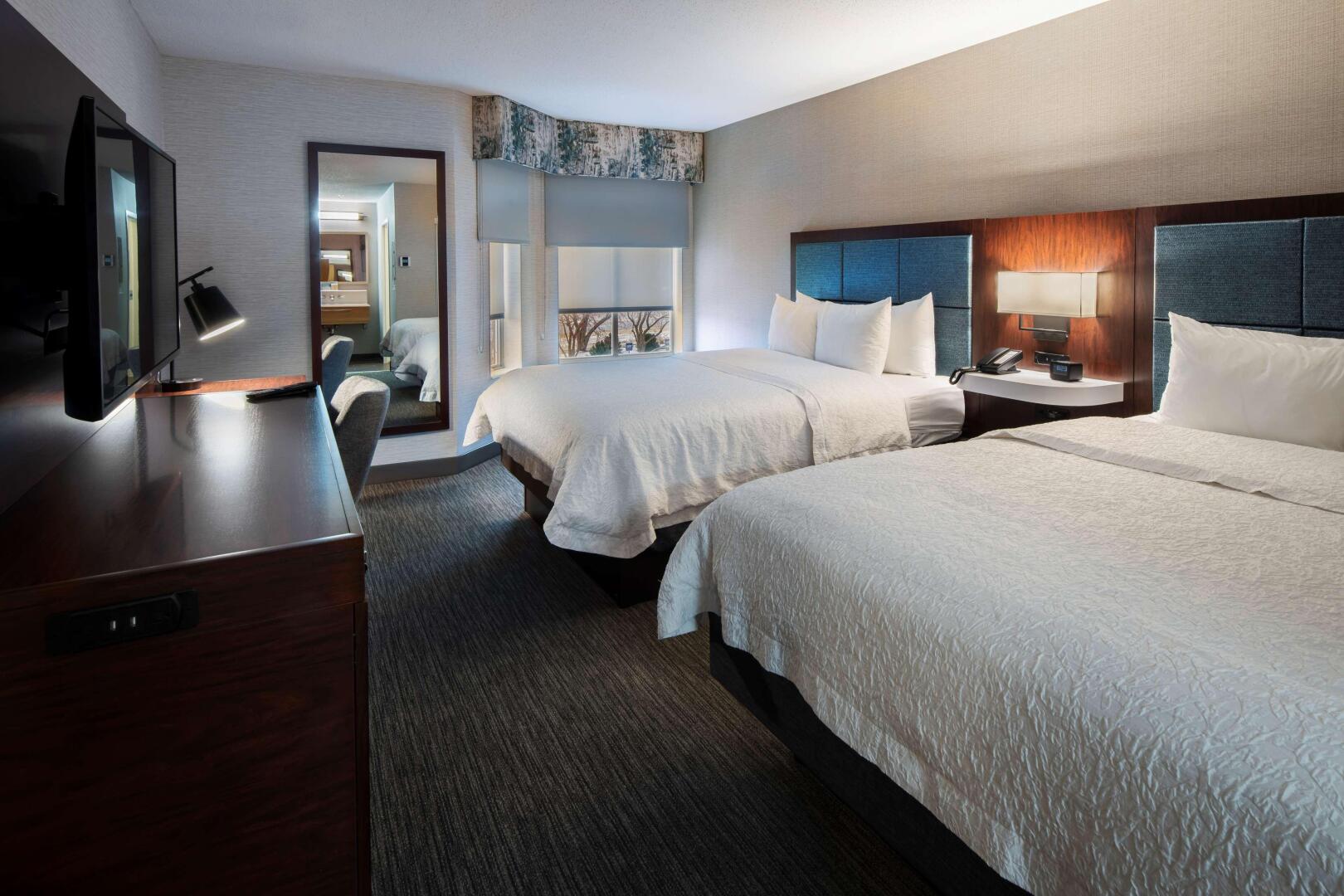 Photo - Hampton Inn & Suites Lincolnshire