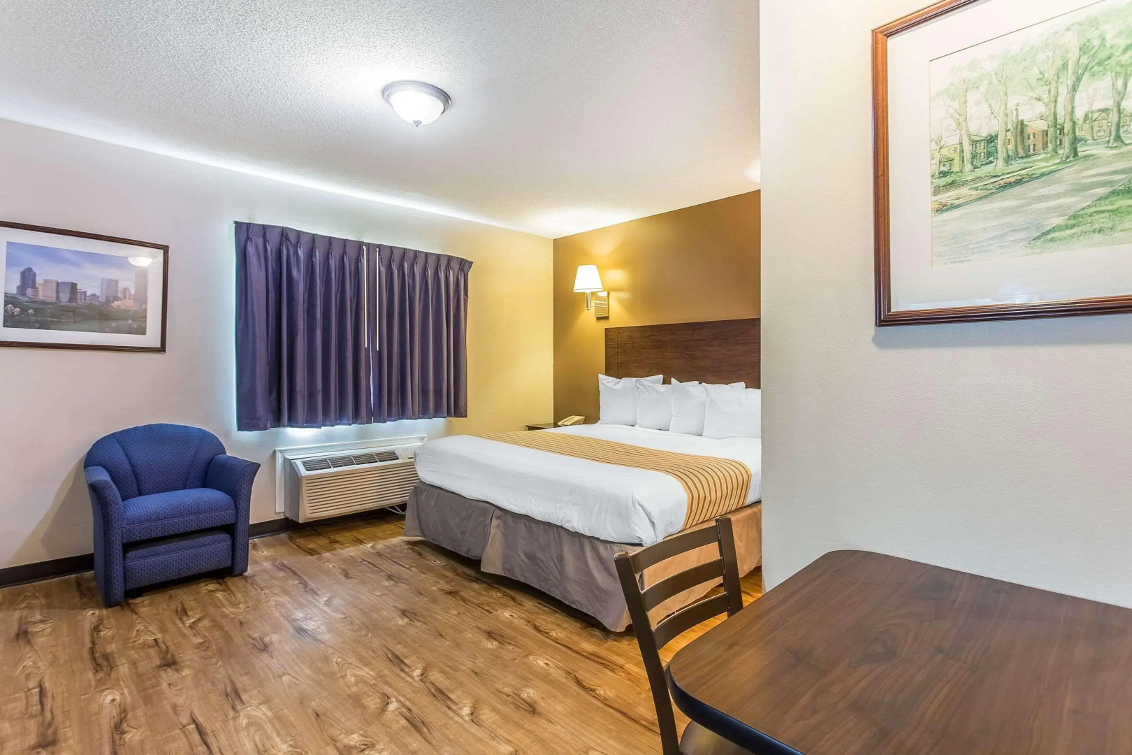 Photo - Suburban Studios near University of North Carolina-Charlotte