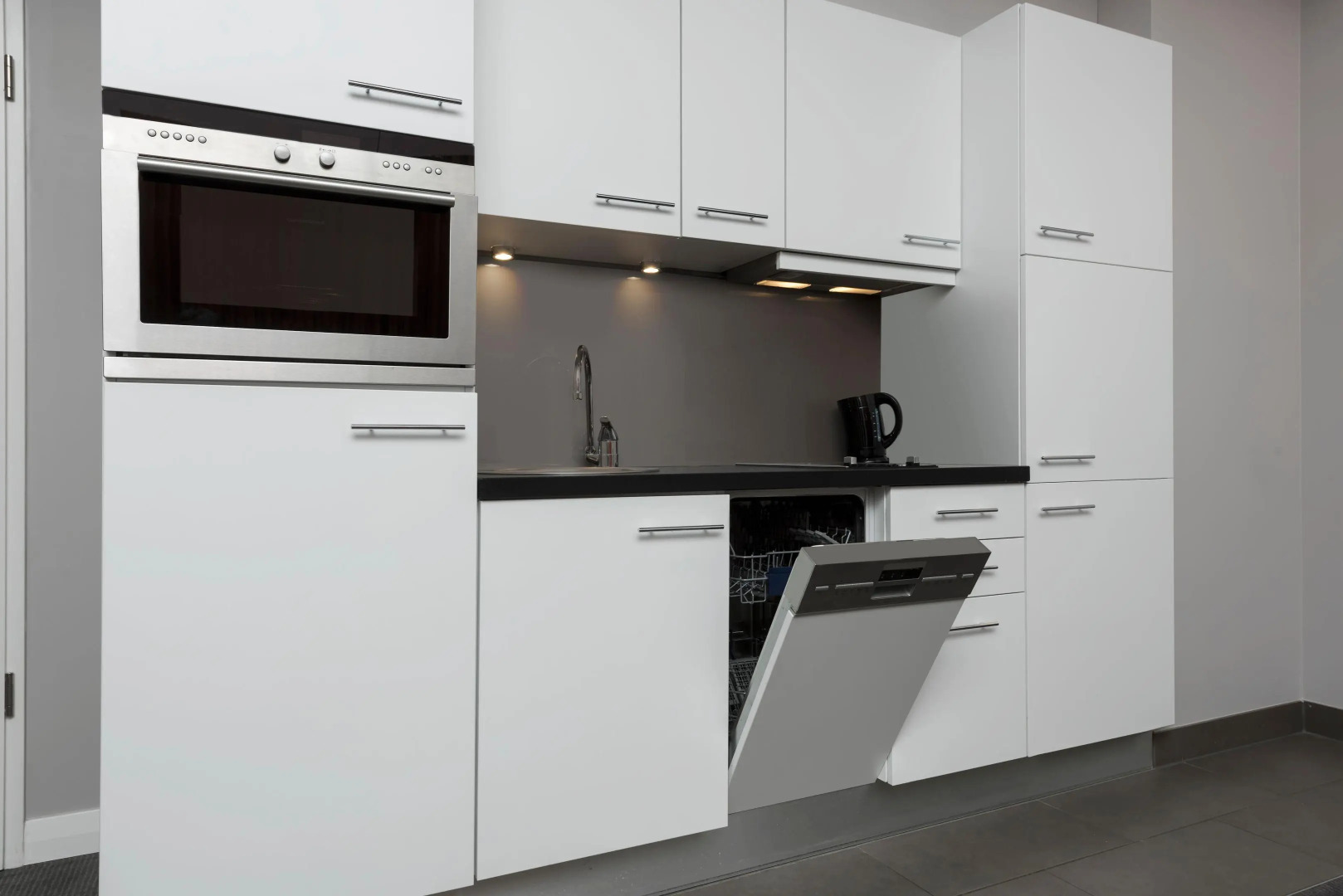 Photo - Adina Apartment Hotel Berlin Checkpoint Charlie