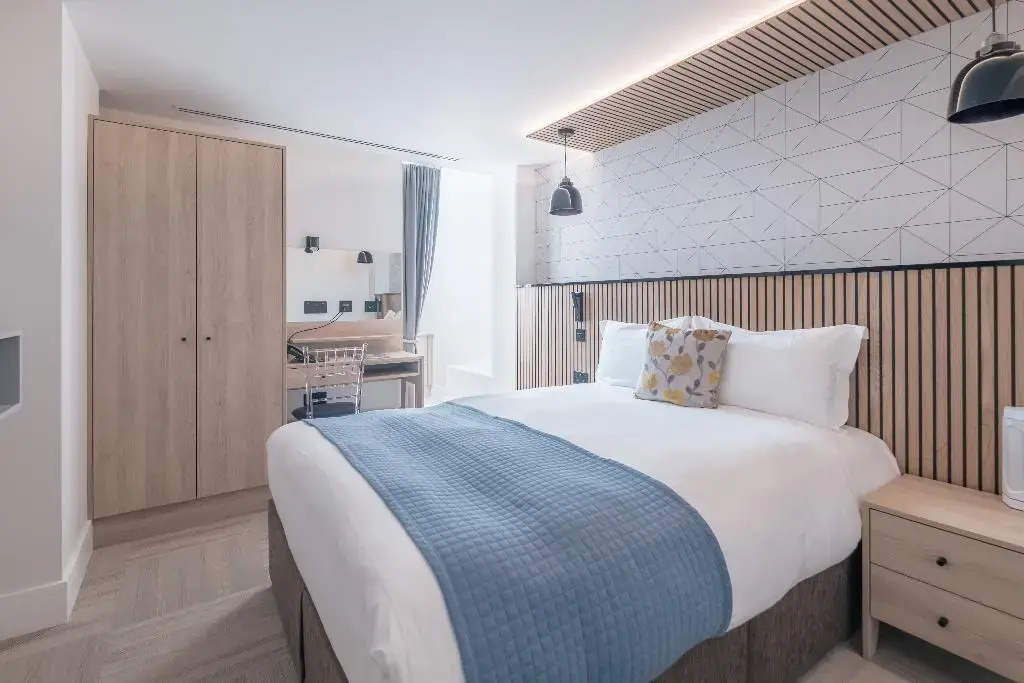 Photo - The Pillar Hotel