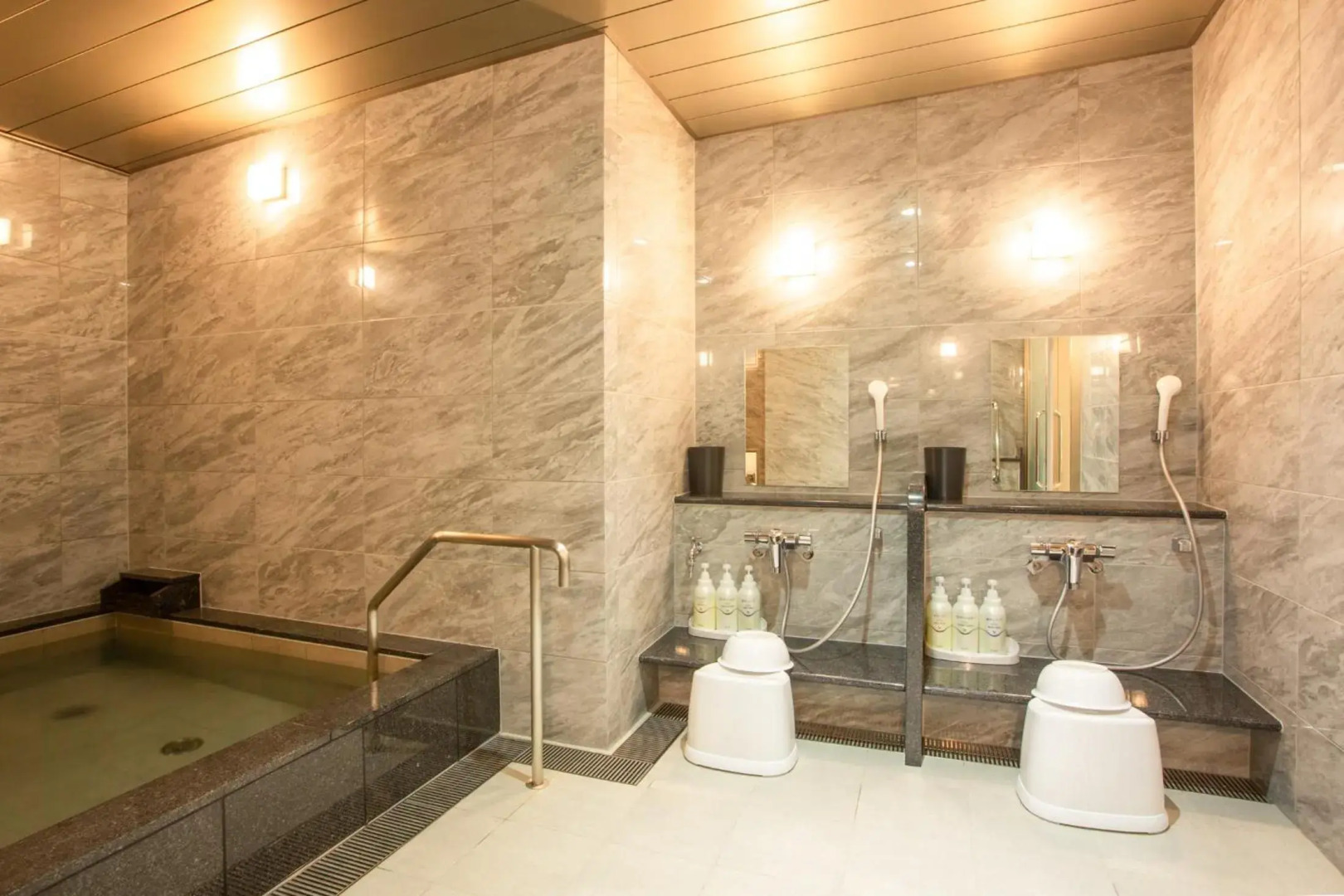 Foto - Kuretake Inn Osaka Midousuji Hommachi