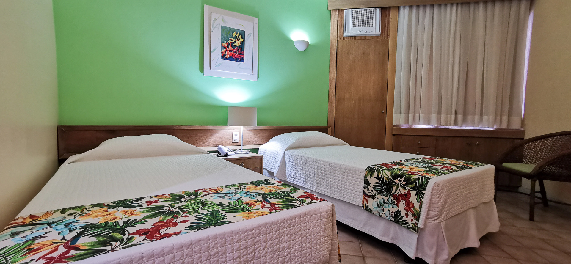 Photo - Ingleses Praia Hotel