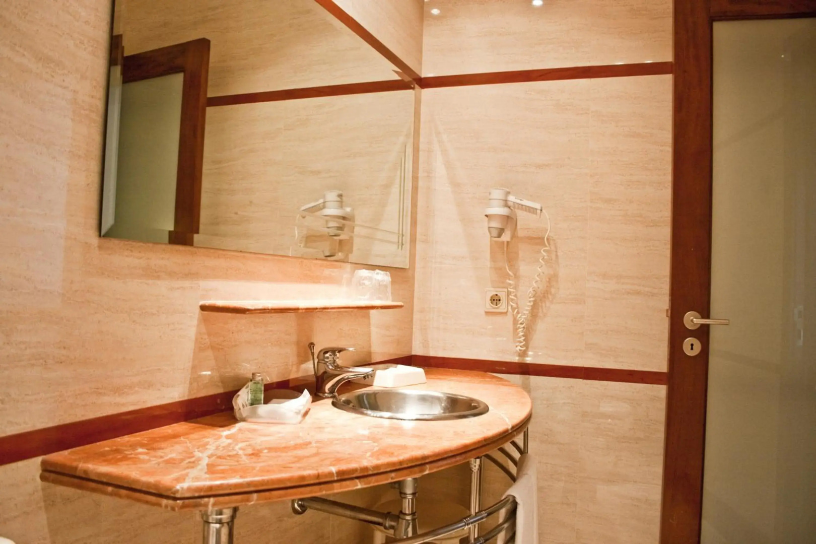 Photo - Hotel Suave Mar