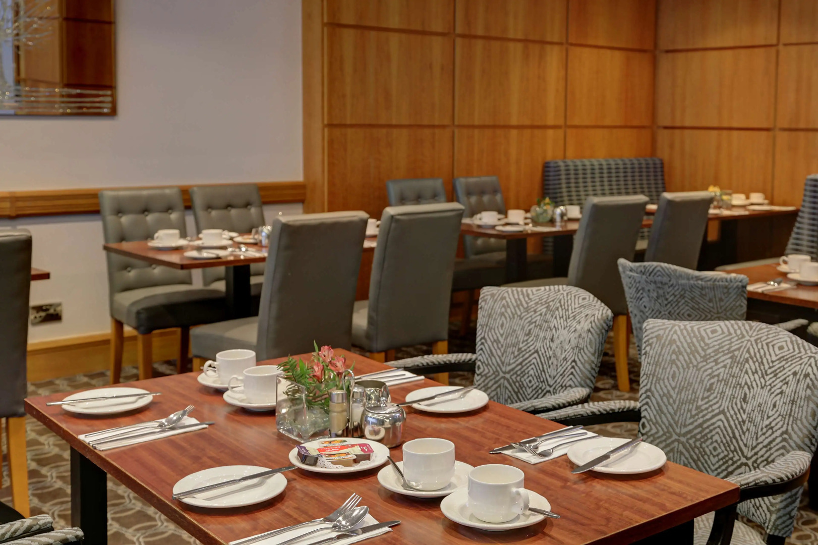 Photo - Best Western Kings Manor