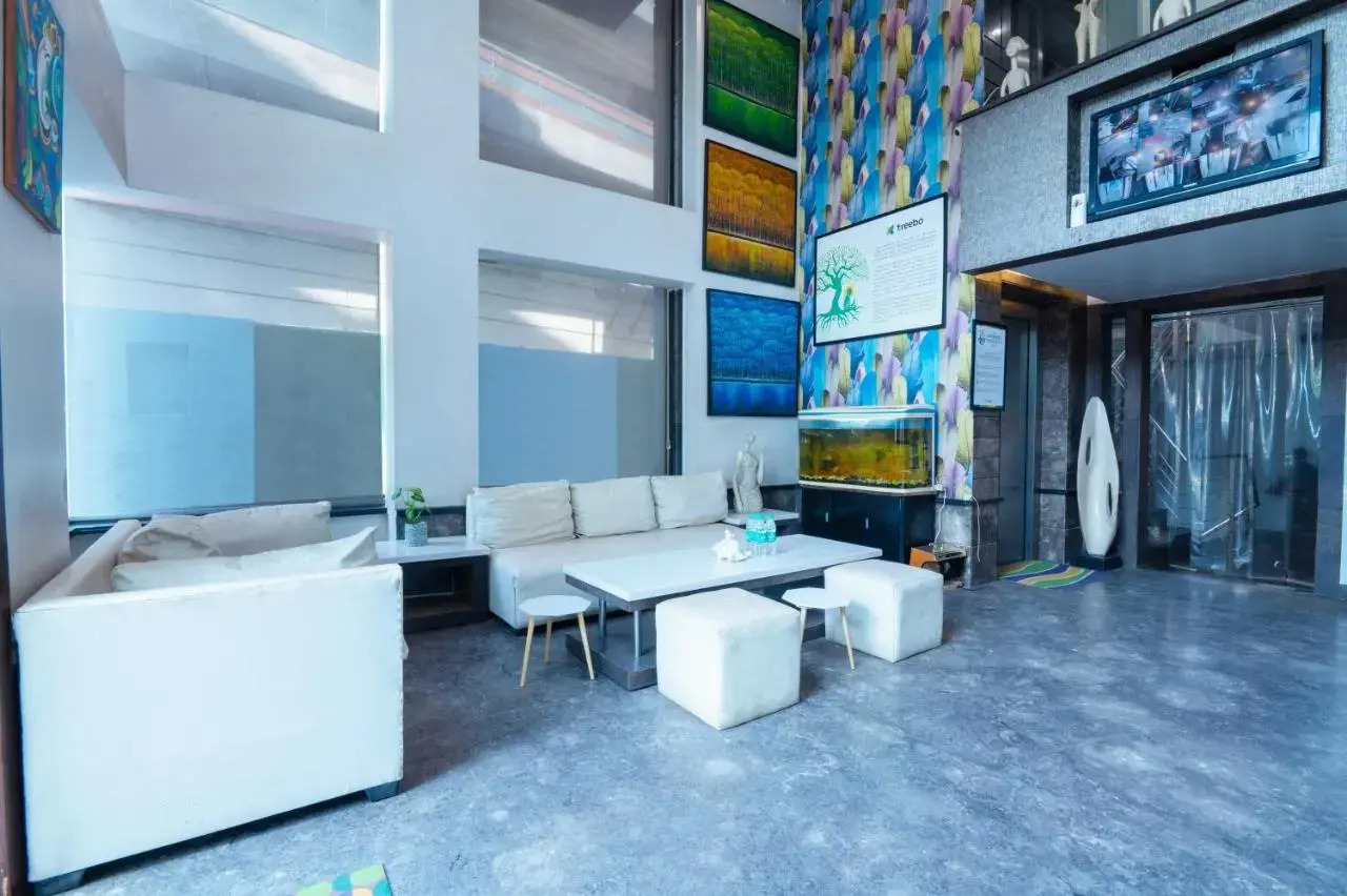 Foto - Treebo Twin Tree