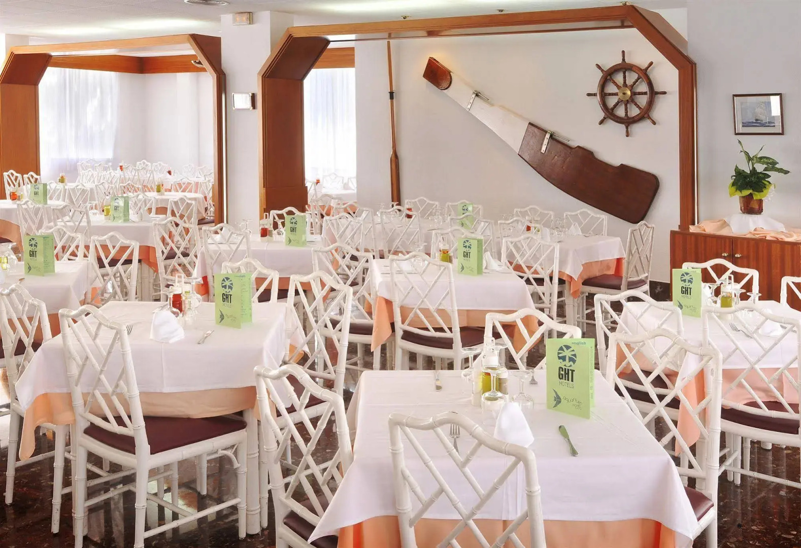 Photo - GHT Aquarium & Spa