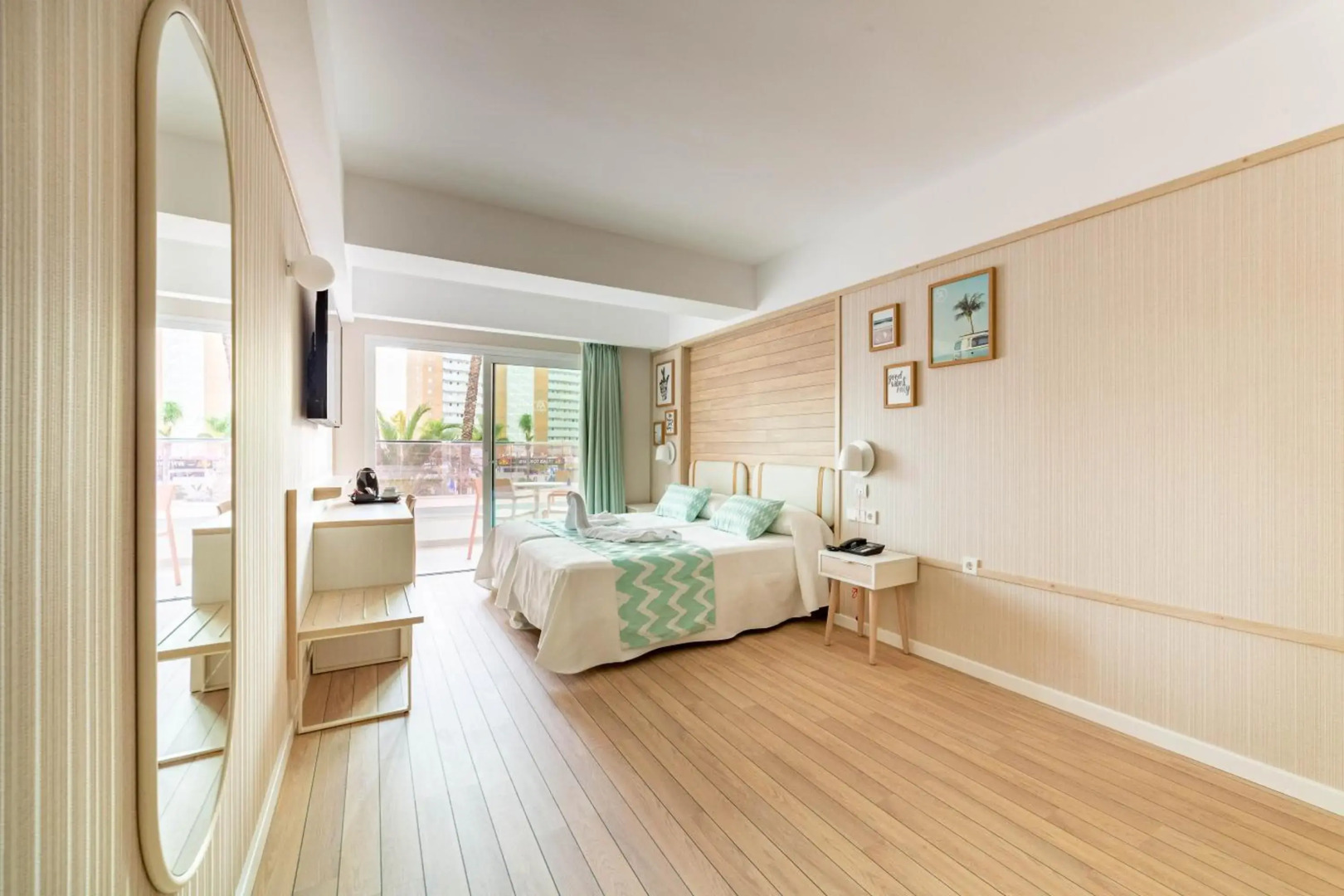 Photo - Ambassador Playa II