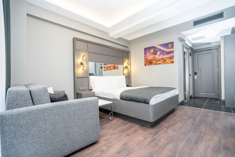 Photo - 216 Style Suite